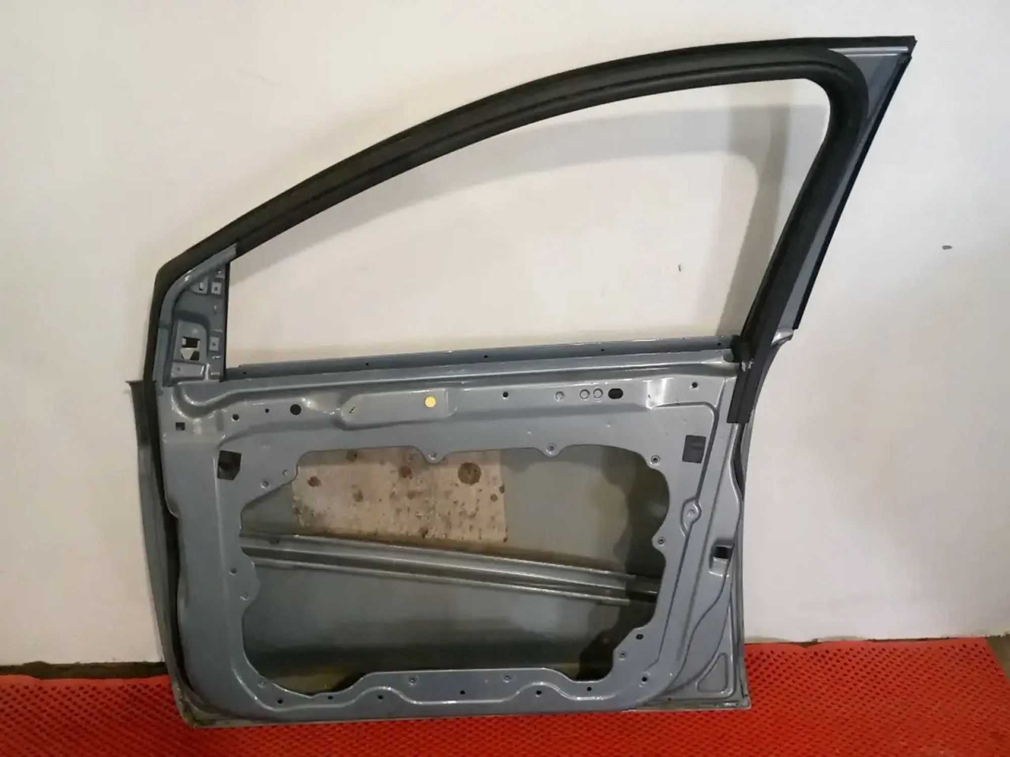 https://ycs.partsauto.market/partsauto-images/thmbs/userImages/a486c87f8955b6e25f9185efee619899/part/ec35de08-0cf7-4bef-a474-43974fc12d93_1778653210651.jpg
