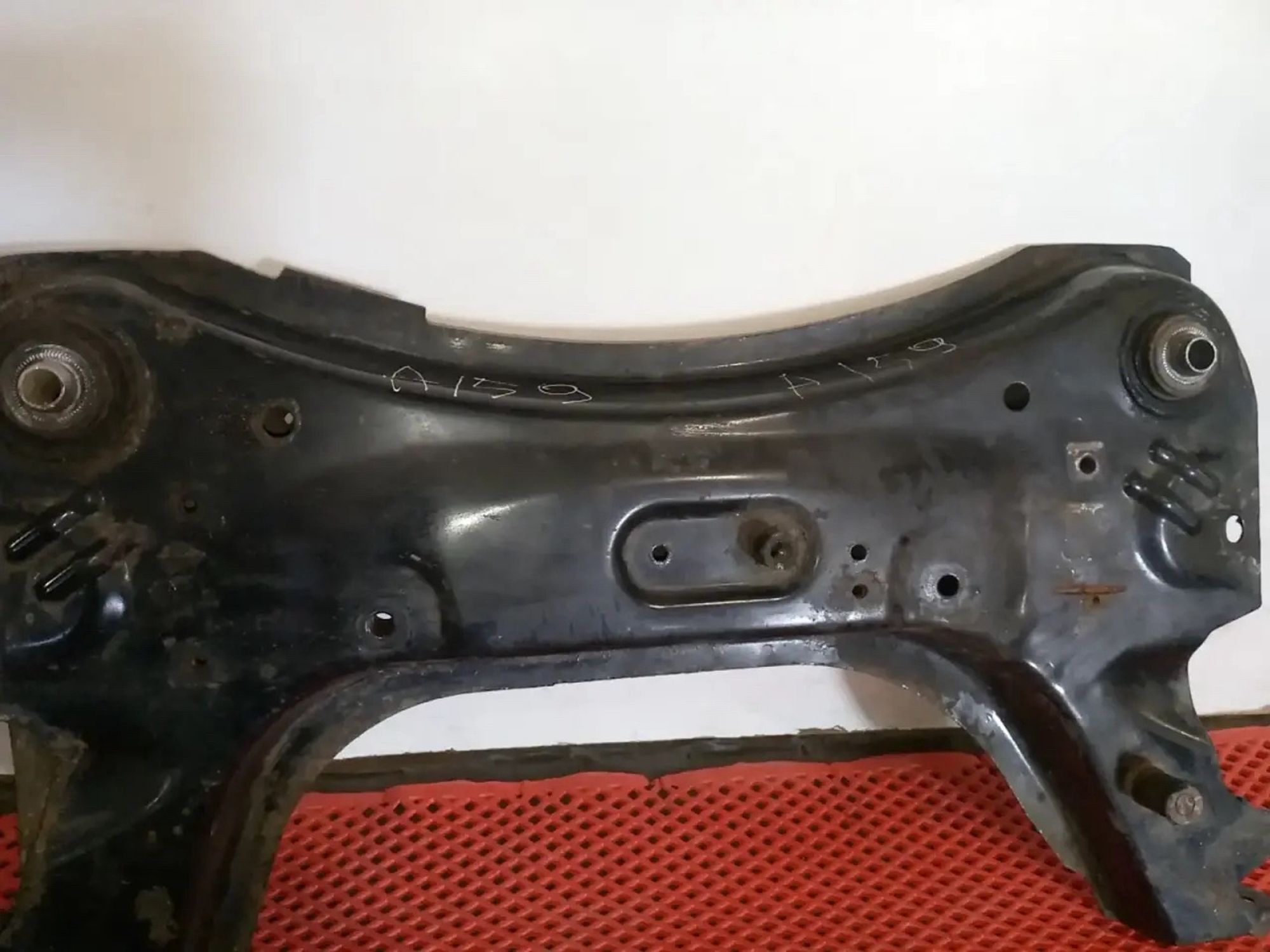 https://ycs.partsauto.market/partsauto-images/thmbs/userImages/a486c87f8955b6e25f9185efee619899/part/ed72e8aa-8608-42a2-875e-7fd79337d09b_1779344329351.jpg