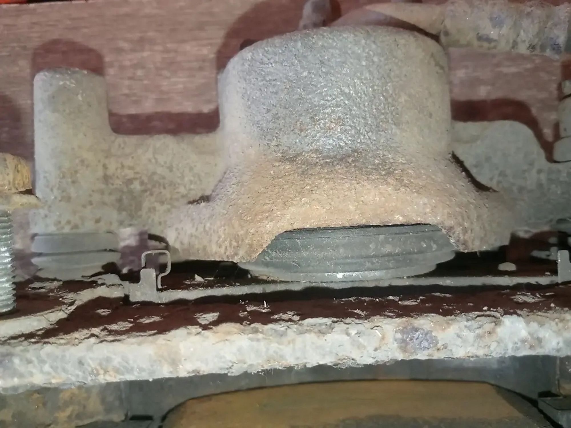 https://ycs.partsauto.market/partsauto-images/thmbs/userImages/a486c87f8955b6e25f9185efee619899/part/ee2447da-53ff-47da-857a-4221441efebc_1780044076110.jpg