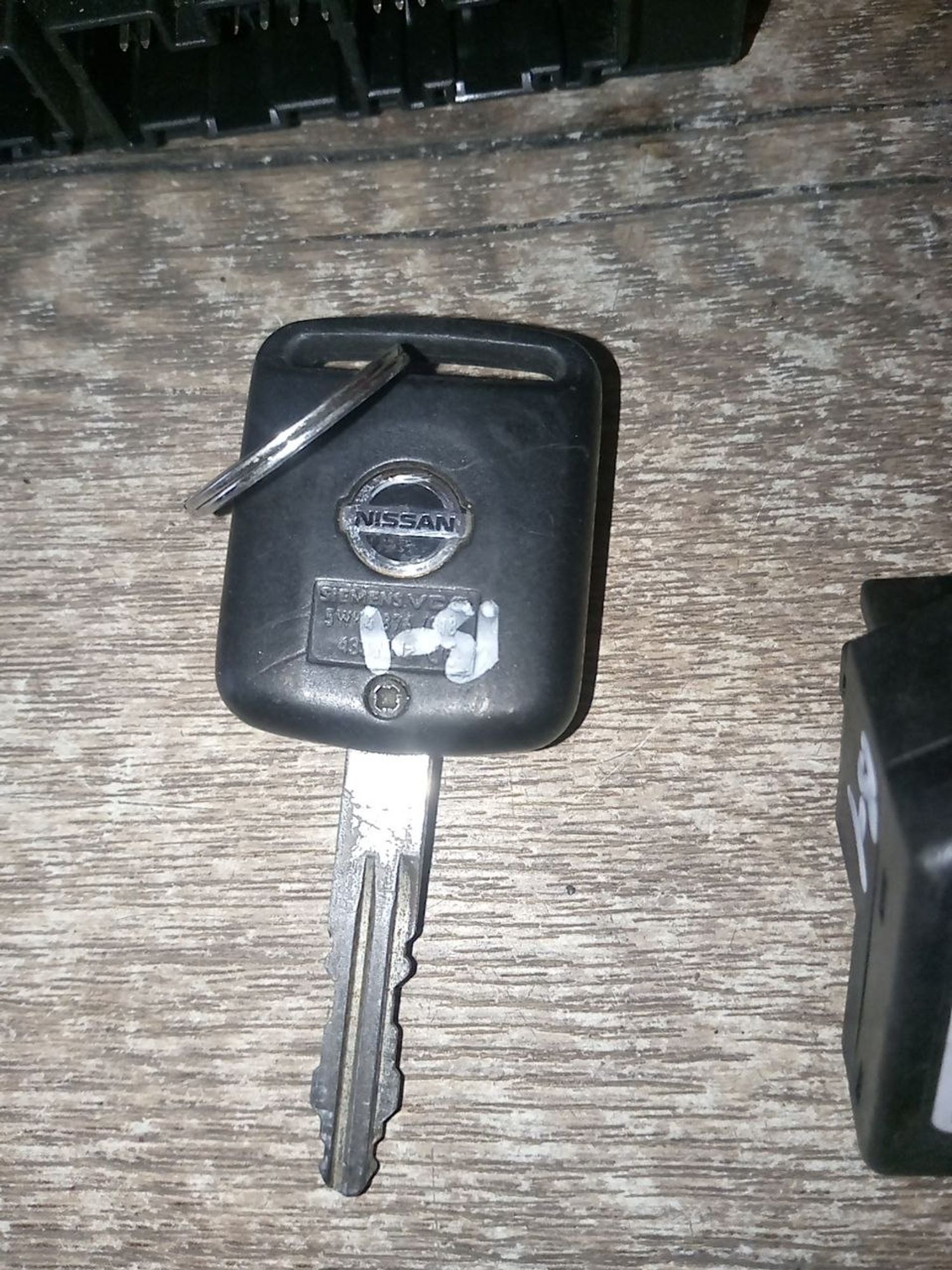 https://ycs.partsauto.market/partsauto-images/thmbs/userImages/a486c87f8955b6e25f9185efee619899/part/ef80064f-9025-44ac-8cf6-59af8a24e54c_1775855041367.jpg