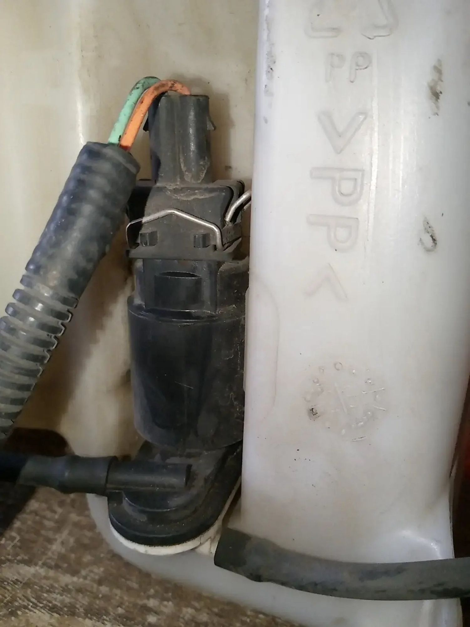 https://ycs.partsauto.market/partsauto-images/thmbs/userImages/a486c87f8955b6e25f9185efee619899/part/f09cec48-257d-44a4-a99d-06ff96874735_1779344290174.jpg