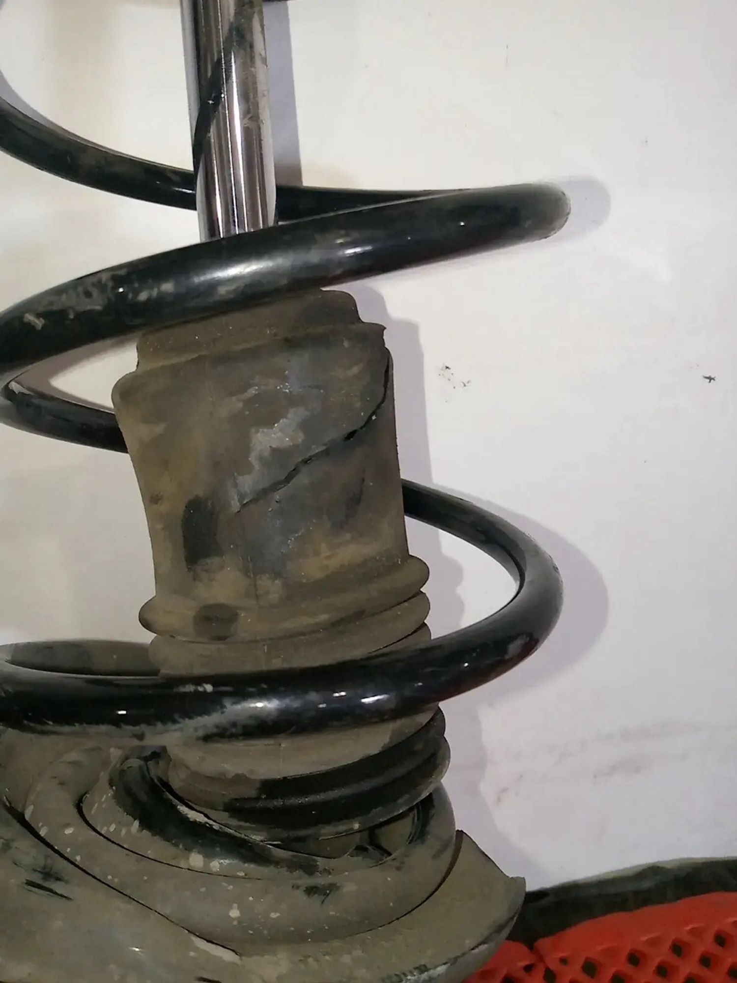 https://ycs.partsauto.market/partsauto-images/thmbs/userImages/a486c87f8955b6e25f9185efee619899/part/f27c8784-dd88-41c4-9604-2d65892d70de_1779793378933.jpg