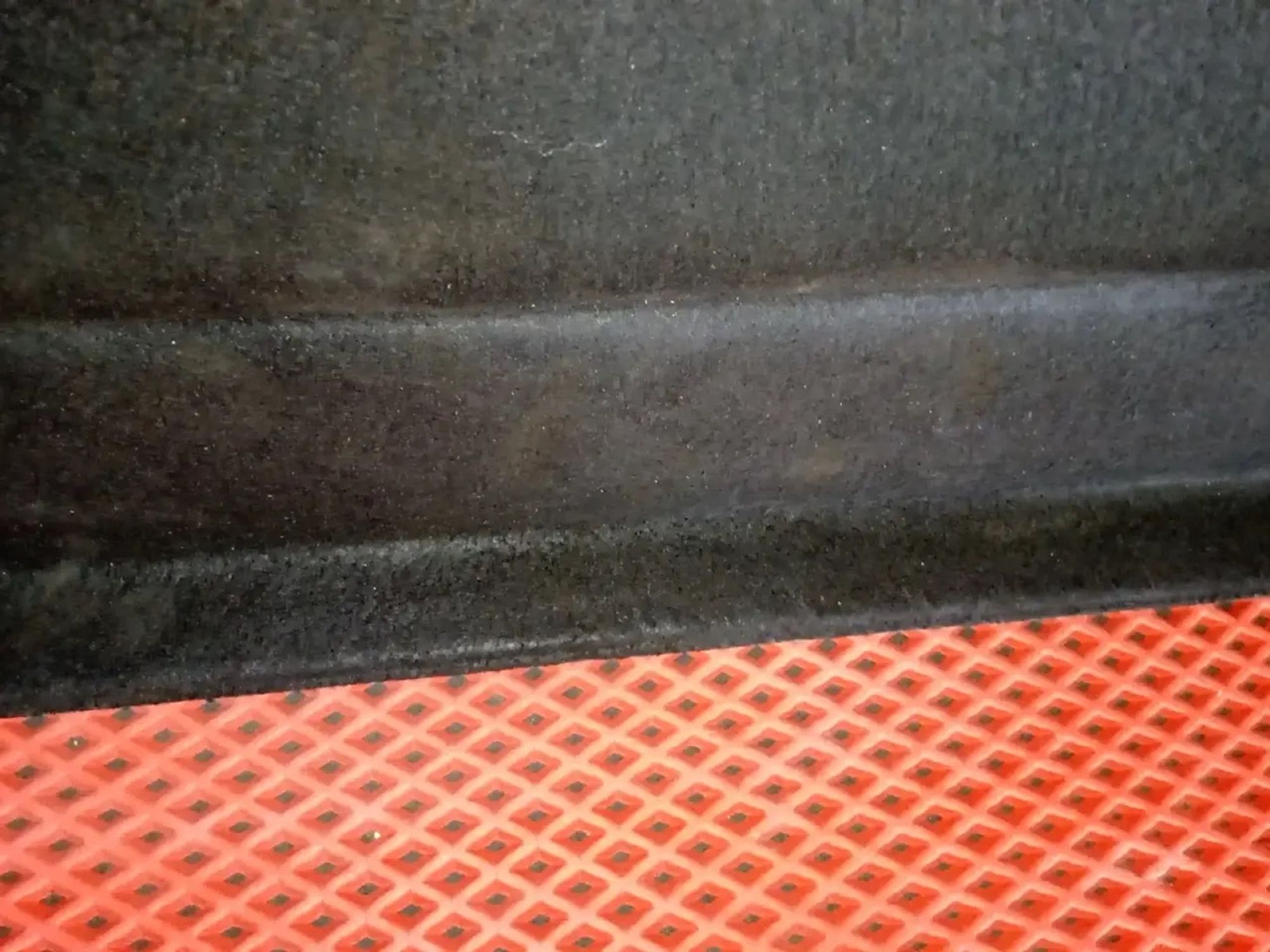 https://ycs.partsauto.market/partsauto-images/thmbs/userImages/a486c87f8955b6e25f9185efee619899/part/f3213278-58a3-4a25-a75e-e373b05e1b03_1779344347879.jpg