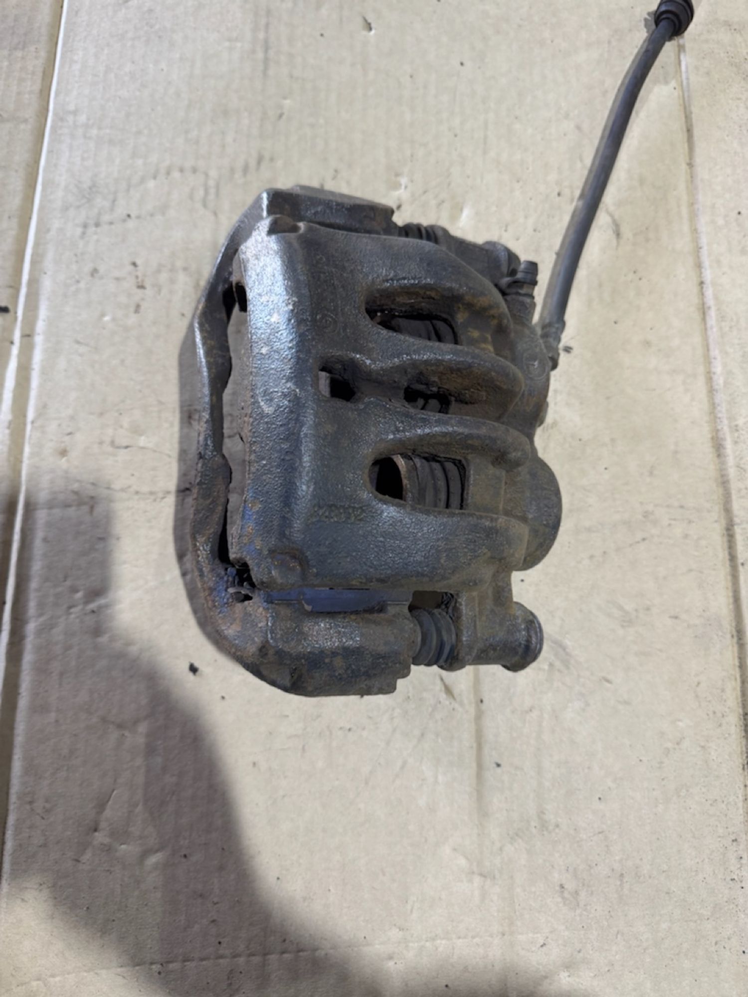 https://ycs.partsauto.market/partsauto-images/thmbs/userImages/a486c87f8955b6e25f9185efee619899/part/f3b31394-db99-4c5d-8dae-bf2683dfc274_1782908935909.jpg