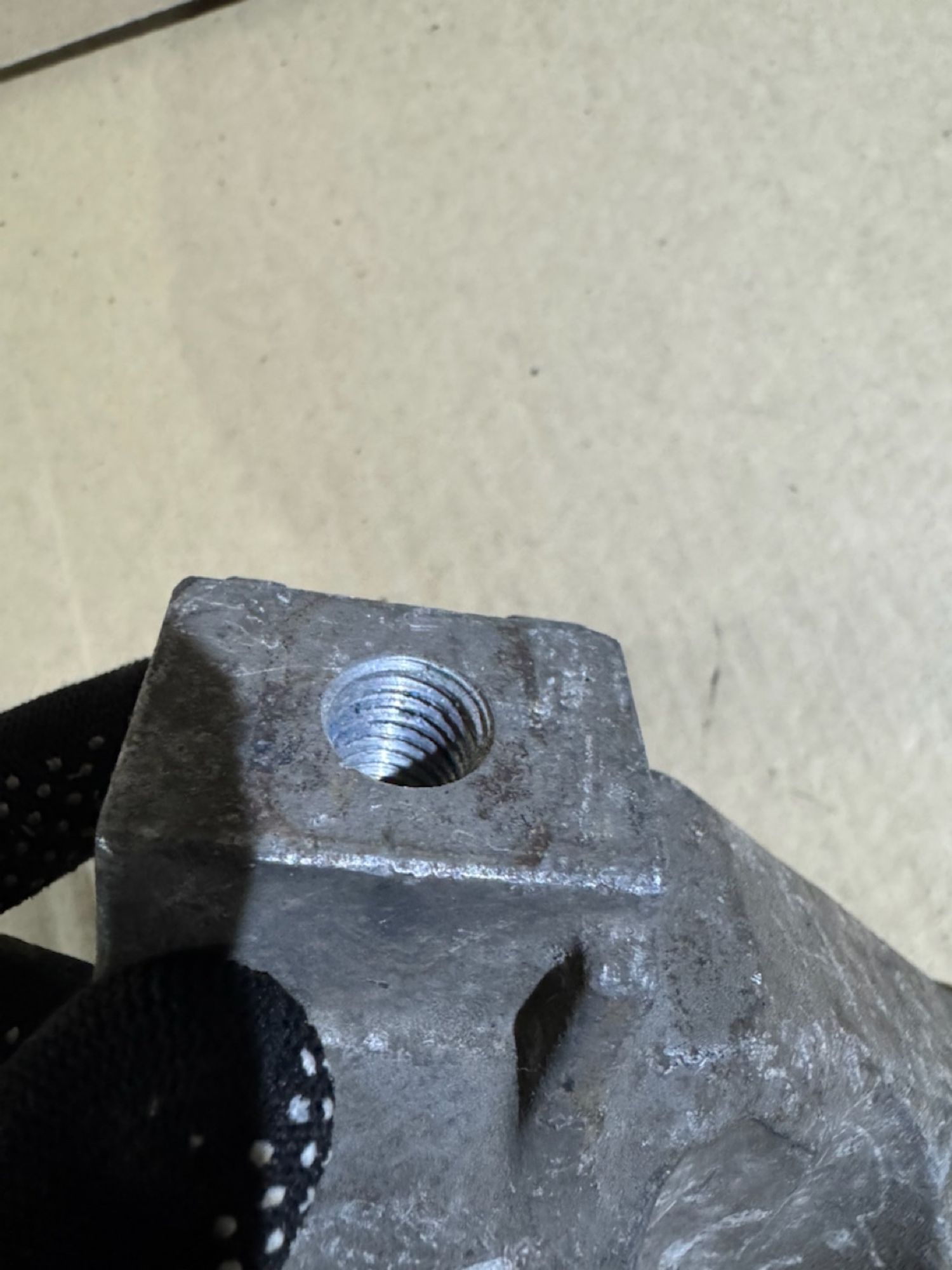 https://ycs.partsauto.market/partsauto-images/thmbs/userImages/a486c87f8955b6e25f9185efee619899/part/f40dc8fe-d40d-41f8-aad8-6cdc58d600c7_1786352471445.jpg