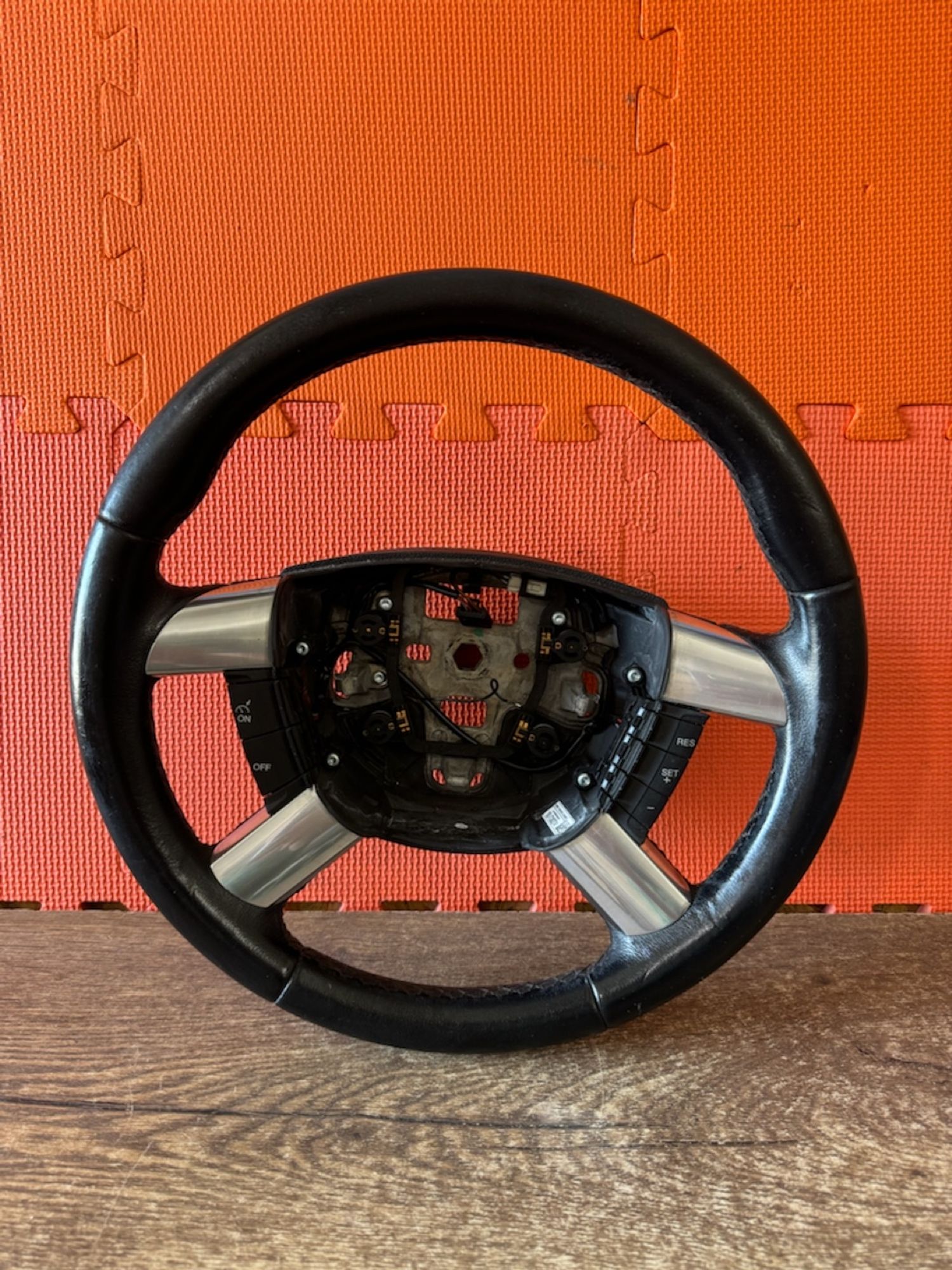 https://ycs.partsauto.market/partsauto-images/thmbs/userImages/a486c87f8955b6e25f9185efee619899/part/f49c2656-2ed5-4656-b578-600b24e76f9c_1779051657972.jpg