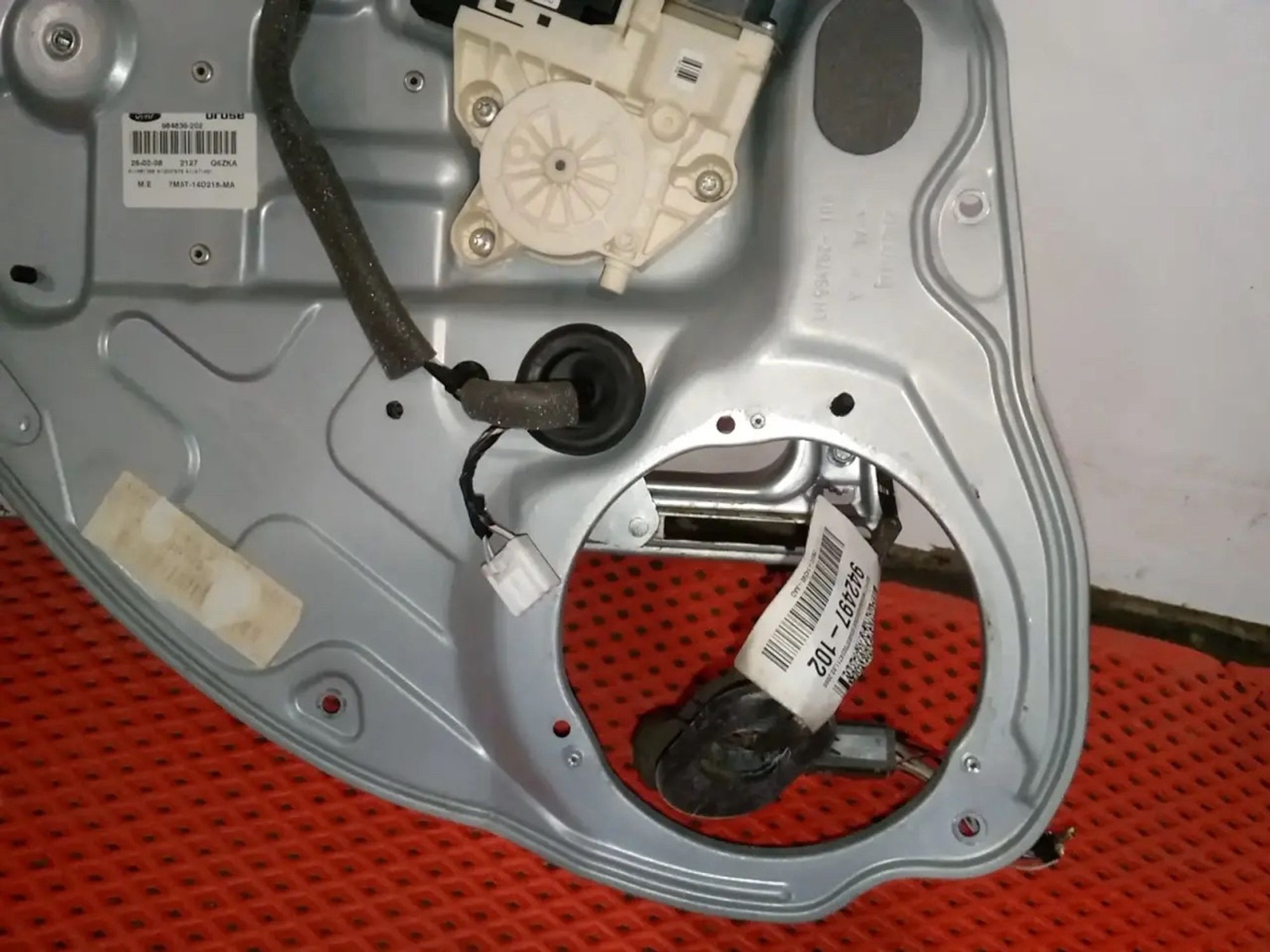 https://ycs.partsauto.market/partsauto-images/thmbs/userImages/a486c87f8955b6e25f9185efee619899/part/f601c123-e65b-4ef1-8dc7-8d2a9bdd2eb0_1778653190244.jpg
