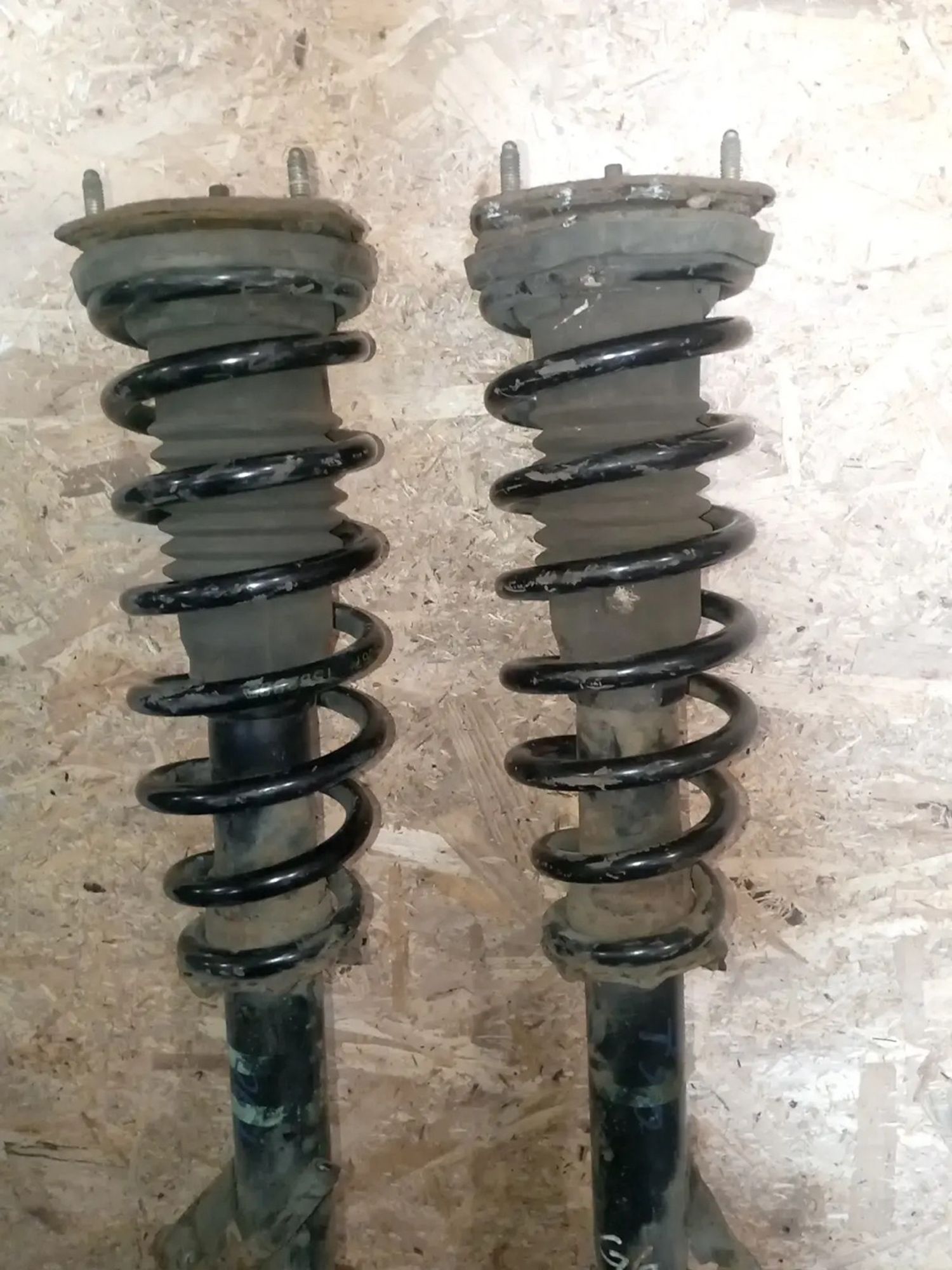 https://ycs.partsauto.market/partsauto-images/thmbs/userImages/a486c87f8955b6e25f9185efee619899/part/f6d7eb7b-0edf-48f4-9d36-04d0e31c1237_1775854699511.jpg