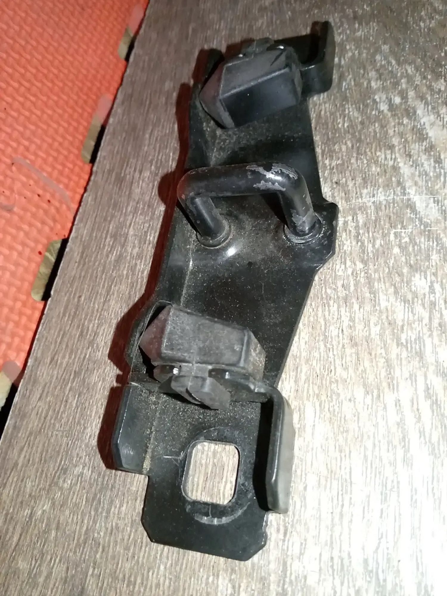 https://ycs.partsauto.market/partsauto-images/thmbs/userImages/a486c87f8955b6e25f9185efee619899/part/f7a0530b-0c53-49a0-bfb8-58f952abd667_1778653156038.jpg