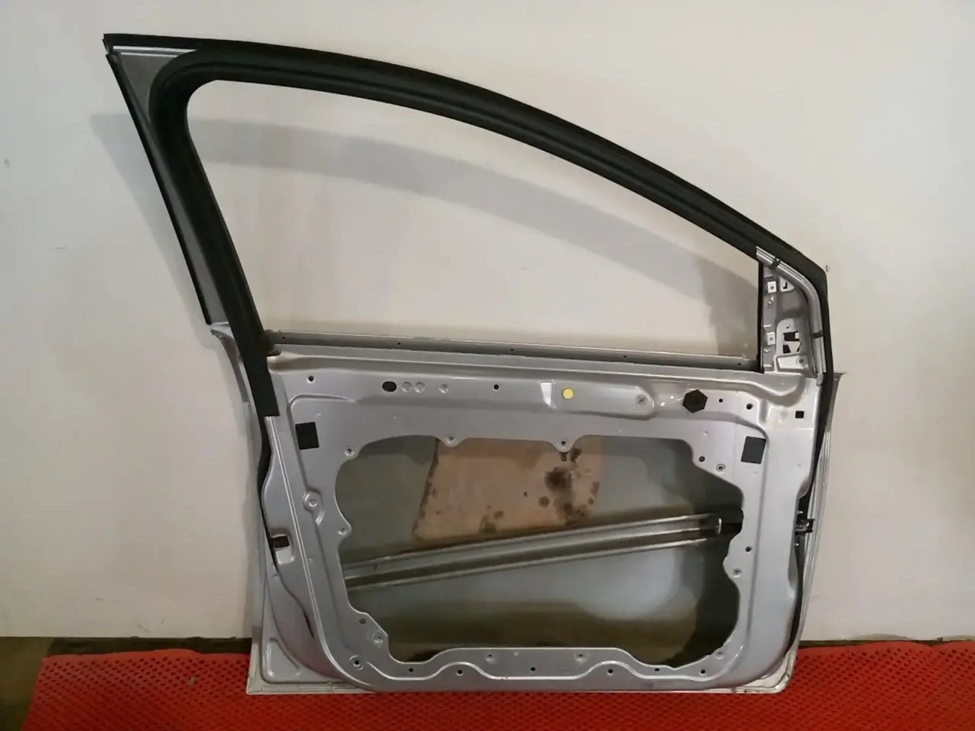 https://ycs.partsauto.market/partsauto-images/thmbs/userImages/a486c87f8955b6e25f9185efee619899/part/f94ea3ab-95c1-4ec0-8425-ed5815fcc9d2_1779051634434.jpg