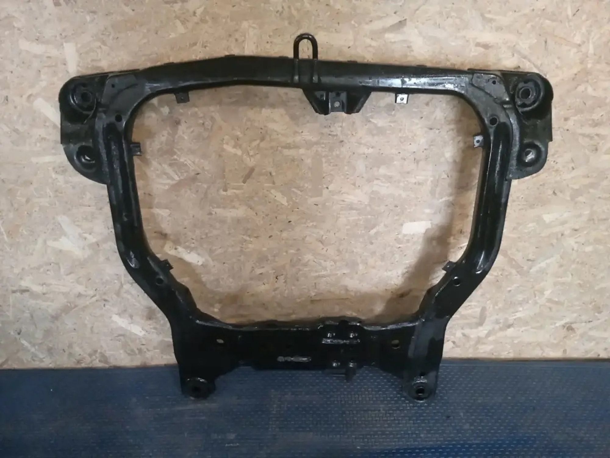 https://ycs.partsauto.market/partsauto-images/thmbs/userImages/a486c87f8955b6e25f9185efee619899/part/fb352c97-fa52-491b-9664-1c8849785832_1776689374233.jpg