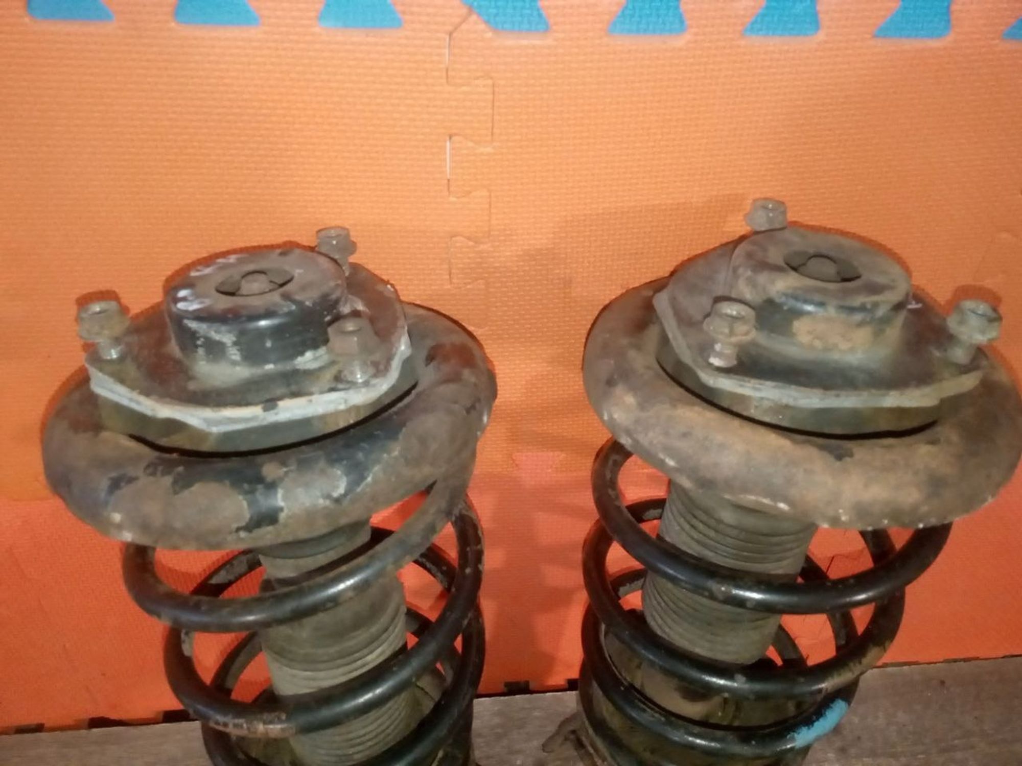 https://ycs.partsauto.market/partsauto-images/thmbs/userImages/a486c87f8955b6e25f9185efee619899/part/fb970b2c-18bc-4634-a928-a94b05629bd2_1775856531180.jpg
