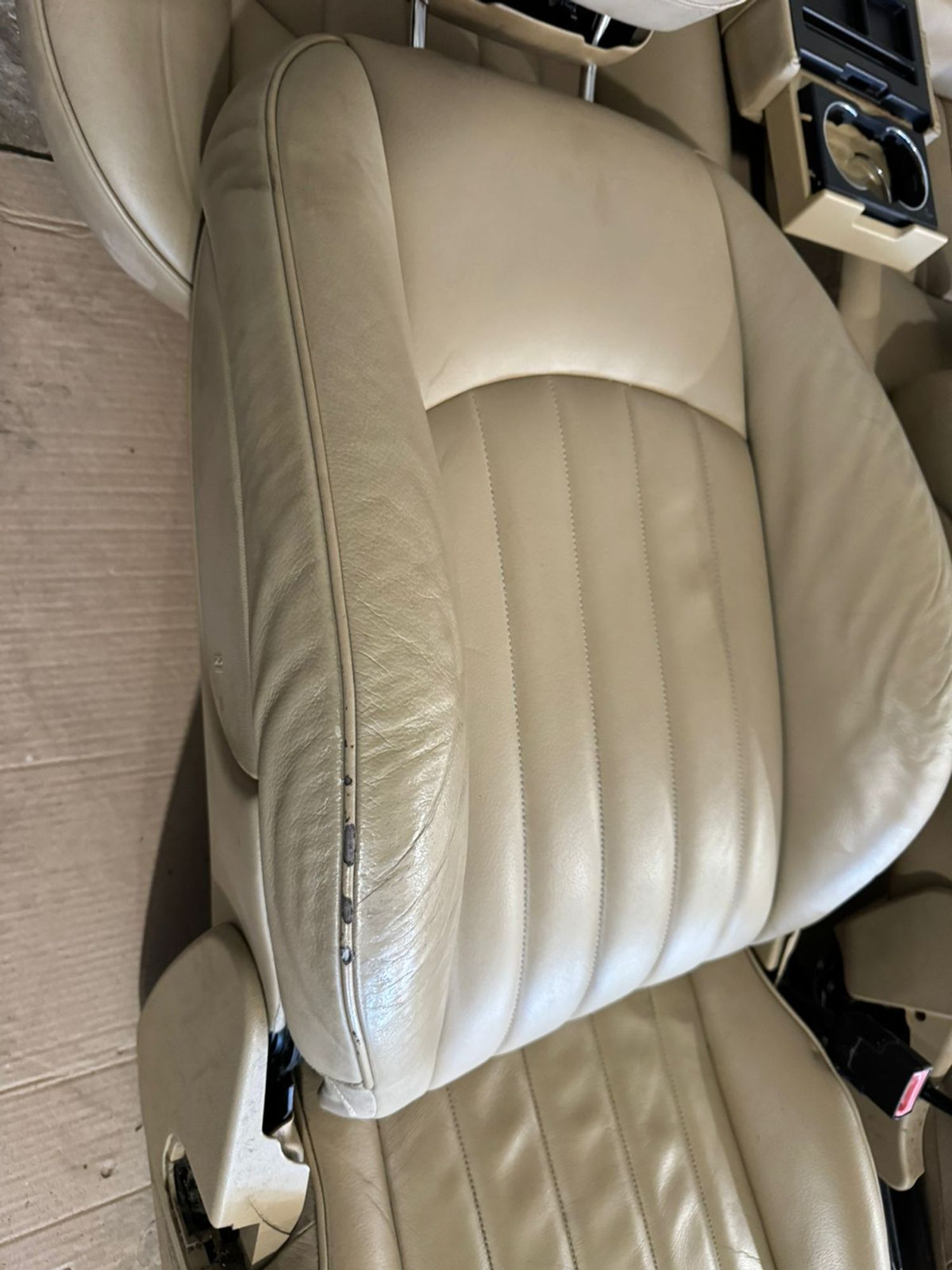 https://ycs.partsauto.market/partsauto-images/thmbs/userImages/a486c87f8955b6e25f9185efee619899/part/fcc9537d-850a-426f-9d02-999a9b4ac503_1784115740537.jpg