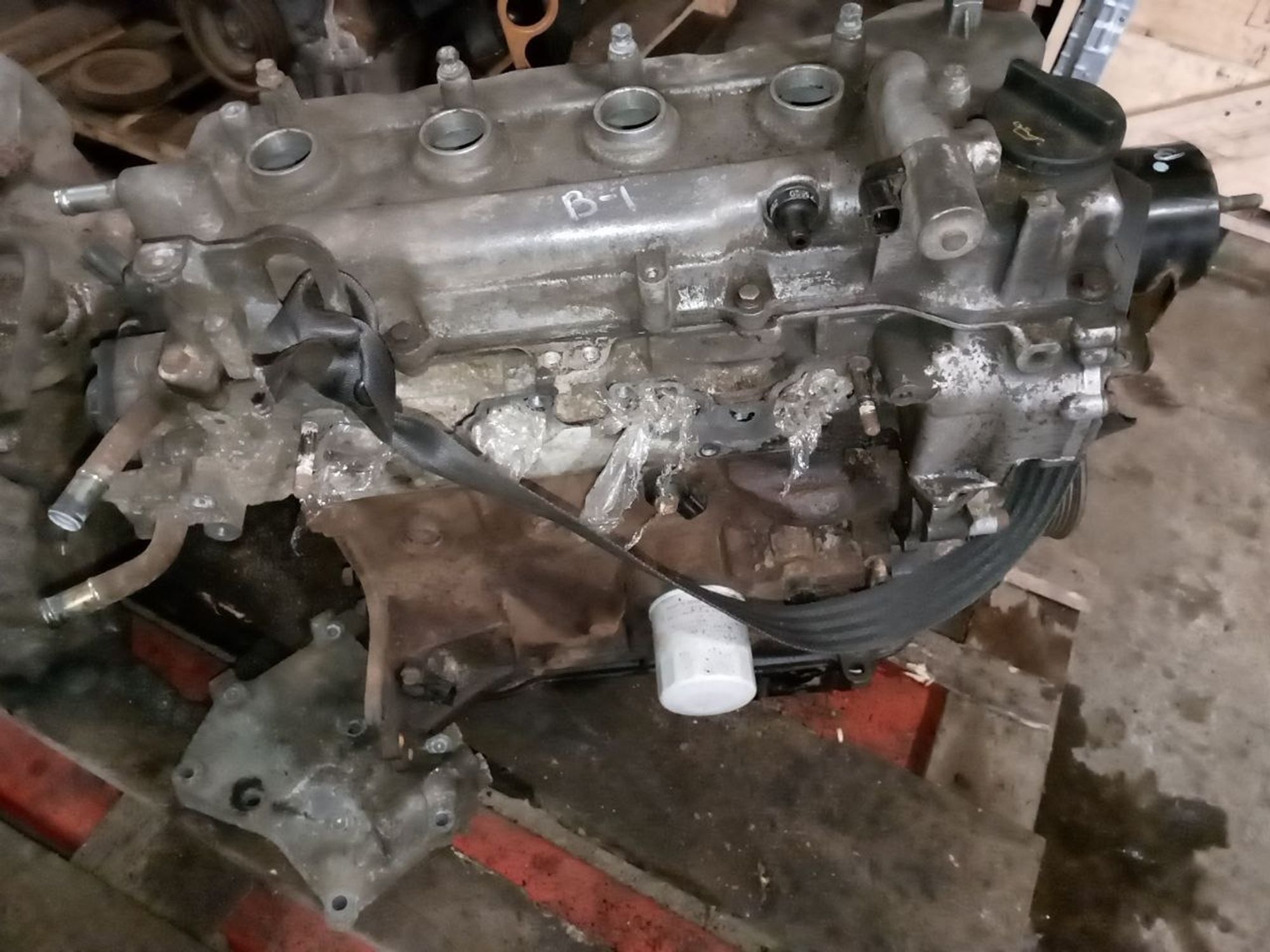 https://ycs.partsauto.market/partsauto-images/thmbs/userImages/a486c87f8955b6e25f9185efee619899/part/fd6ac47a-39cc-44a3-bdc5-3ac5c8bbe6ca_1775856120905.jpg