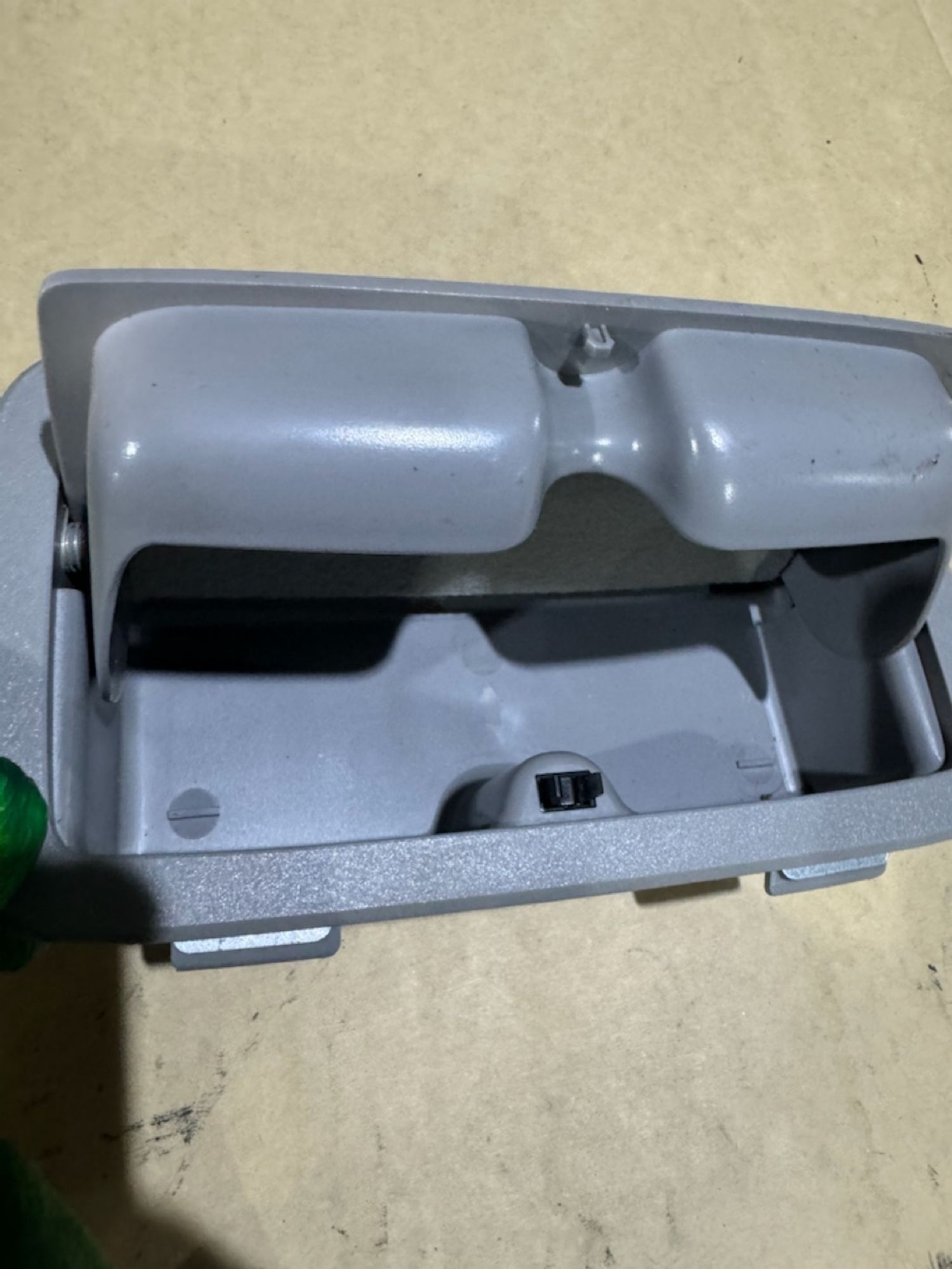 https://ycs.partsauto.market/partsauto-images/thmbs/userImages/a486c87f8955b6e25f9185efee619899/part/fdbc4e3f-891b-488d-a597-3d2e8177726e_1782939103175.jpg