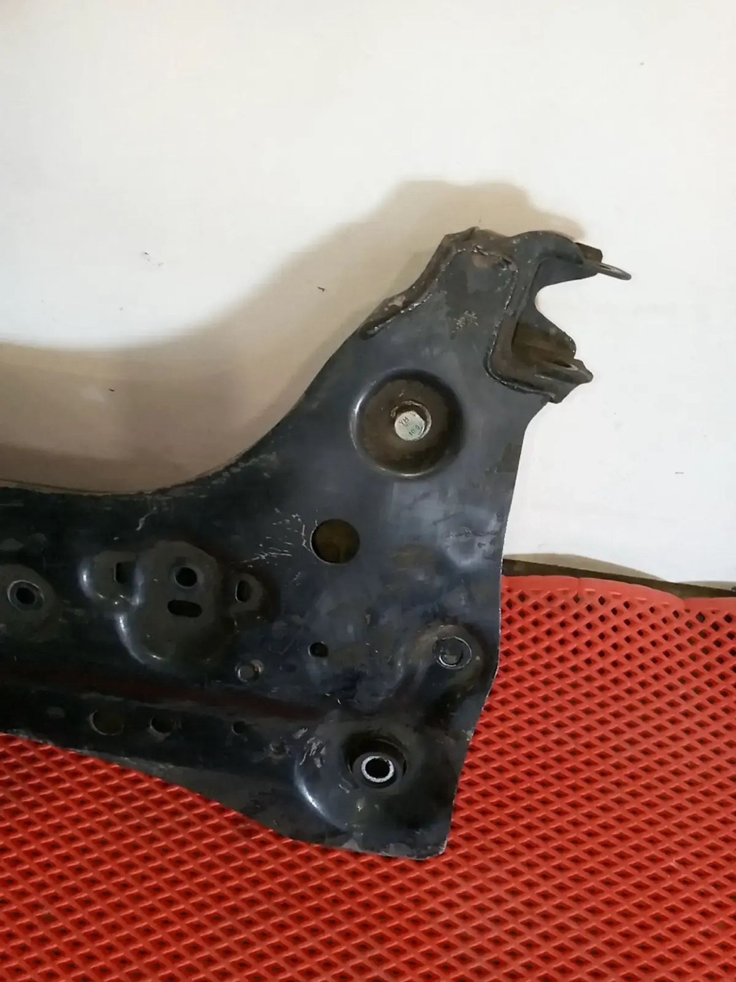 https://ycs.partsauto.market/partsauto-images/thmbs/userImages/a486c87f8955b6e25f9185efee619899/part/fe7e16df-8c67-4f50-a781-8296fa6aaefb_1779344332427.jpg