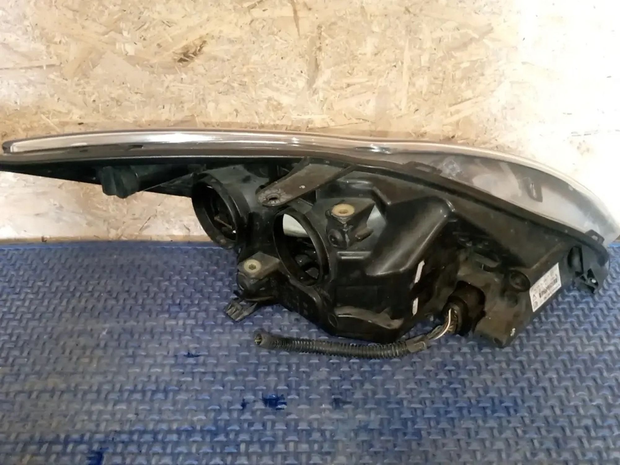 https://ycs.partsauto.market/partsauto-images/thmbs/userImages/a486c87f8955b6e25f9185efee619899/part/fe893463-1761-49f9-a8e8-70b48a52c62f_1779785733486.jpg