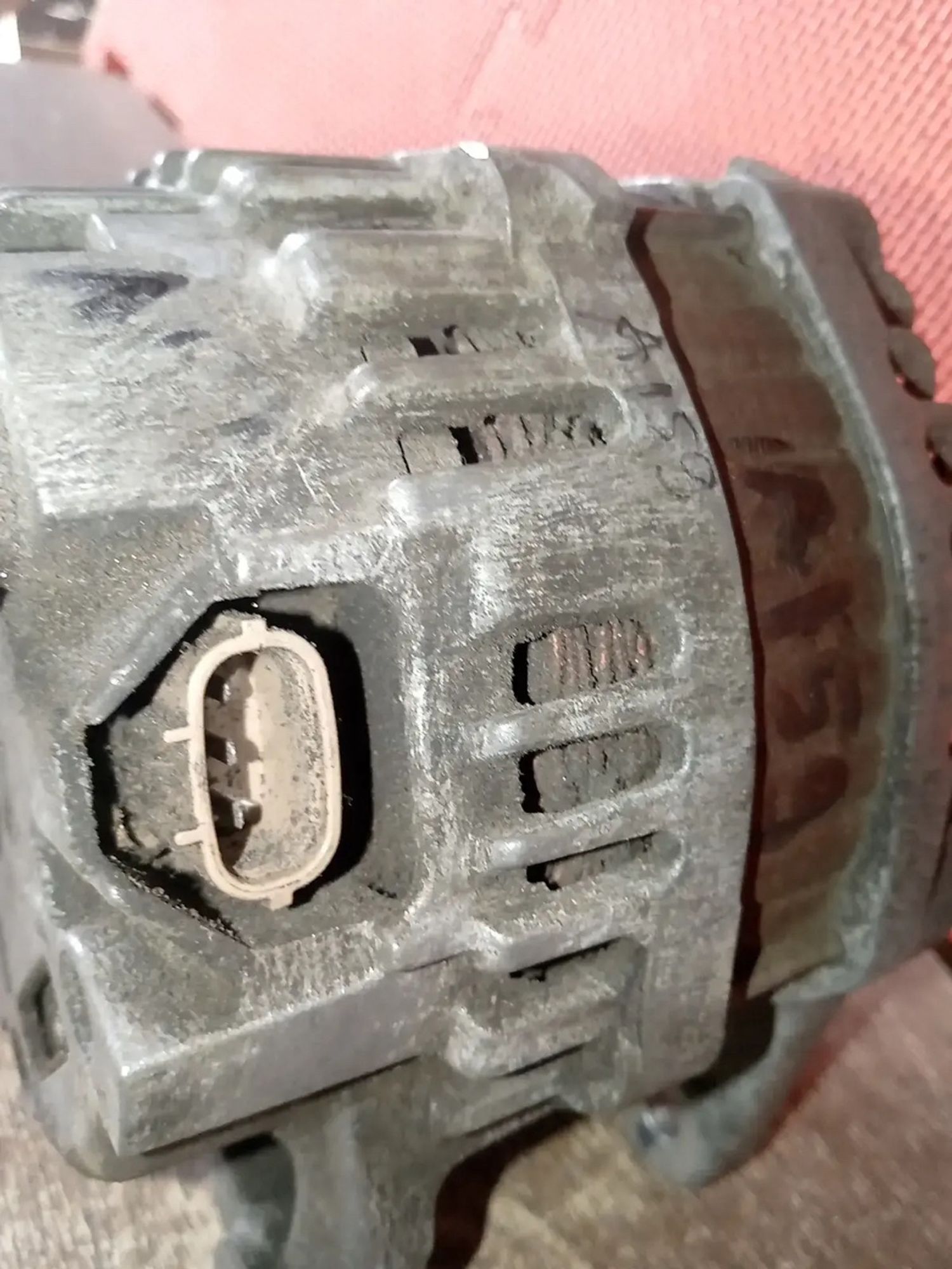 https://ycs.partsauto.market/partsauto-images/thmbs/userImages/a486c87f8955b6e25f9185efee619899/part/fe8e5046-fe95-475c-89ef-b798bc50ebb2_1779344398634.jpg