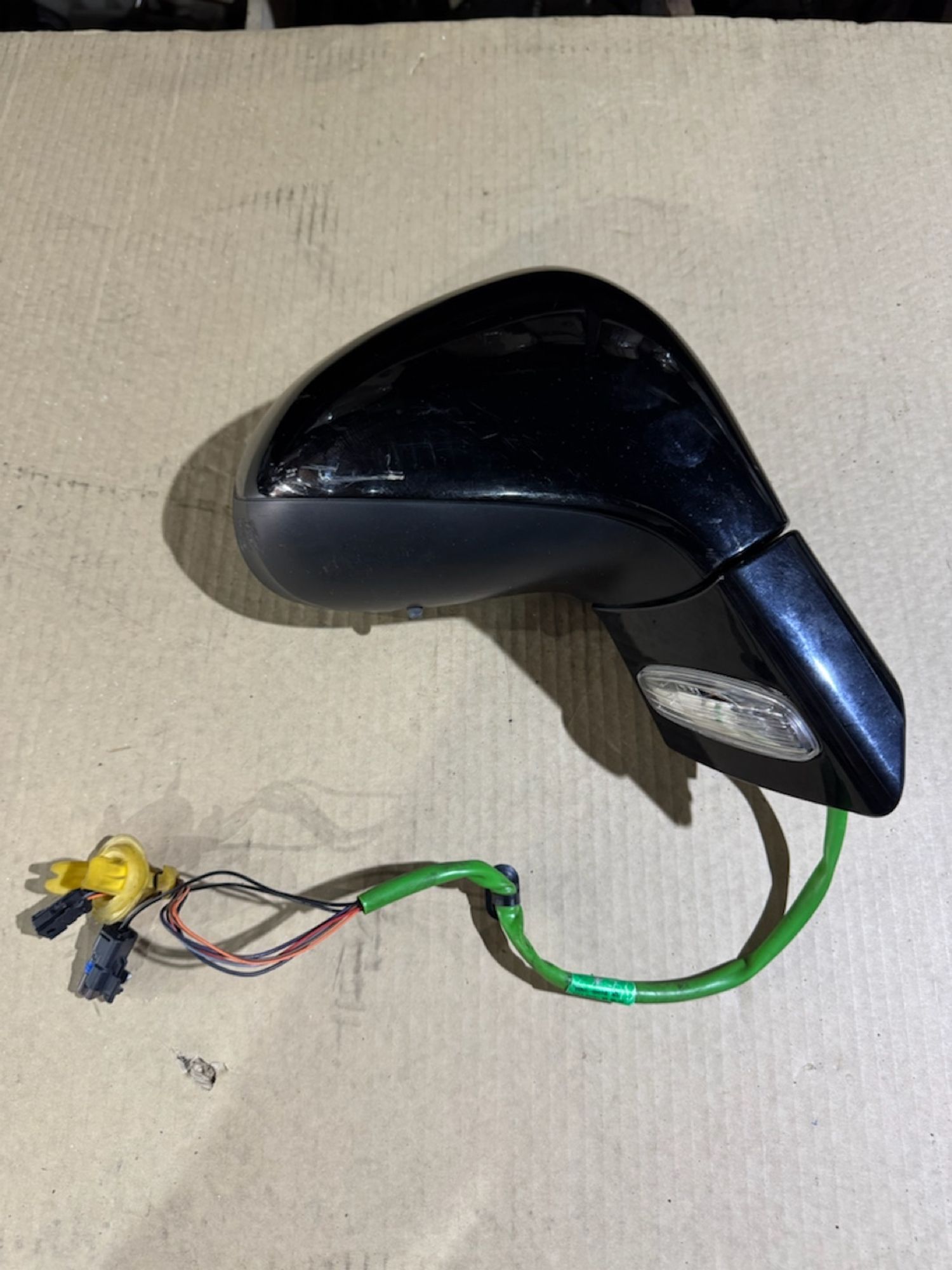 https://ycs.partsauto.market/partsauto-images/thmbs/userImages/a486c87f8955b6e25f9185efee619899/part/fe952d51-aec6-4be0-b2e6-4f633056010d_1785181295337.jpg