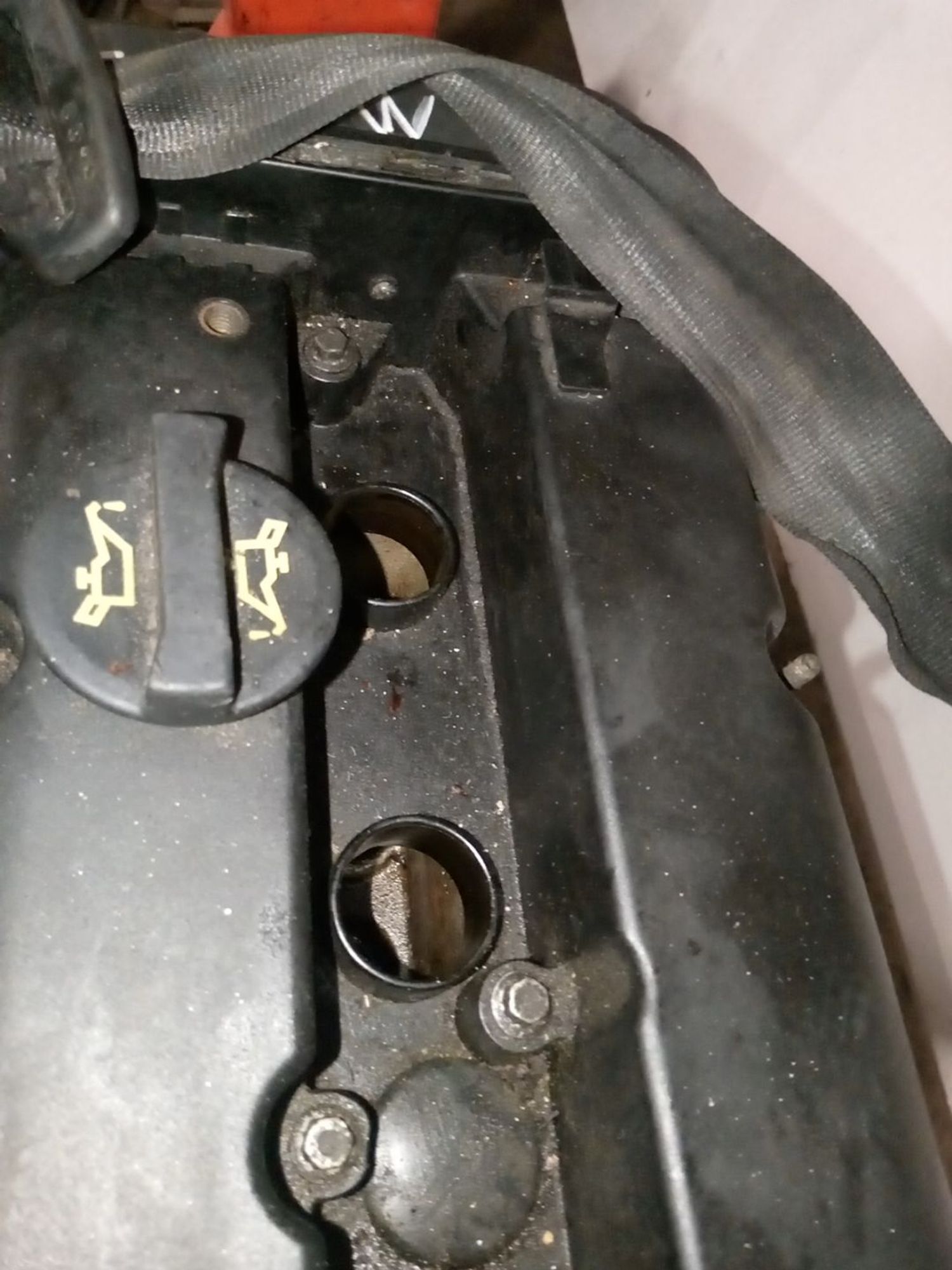 https://ycs.partsauto.market/partsauto-images/thmbs/userImages/a486c87f8955b6e25f9185efee619899/part/fea2cb1a-47aa-471e-a1df-325e44636aab_1782453854782.jpg