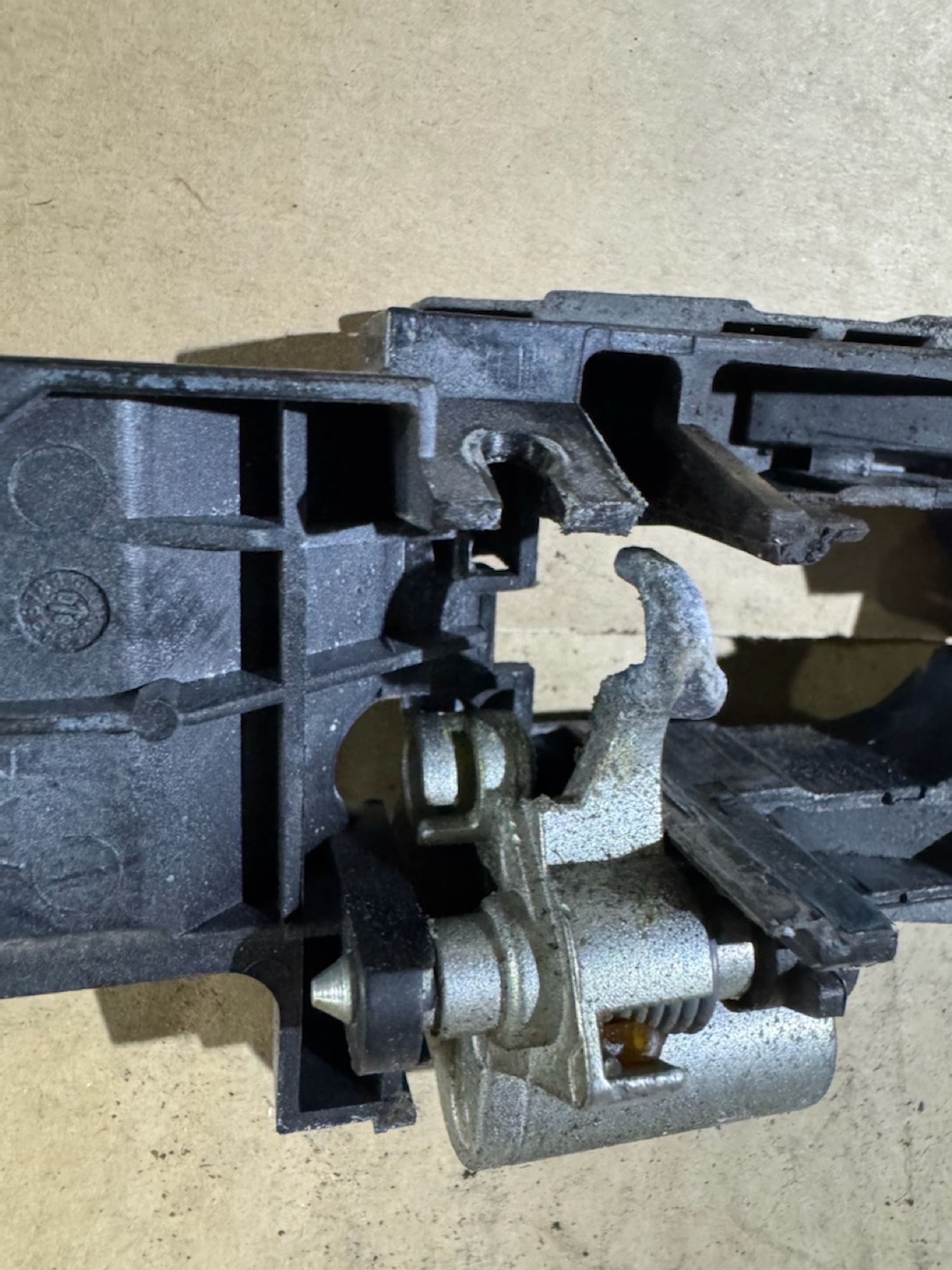 https://ycs.partsauto.market/partsauto-images/thmbs/userImages/a486c87f8955b6e25f9185efee619899/part/fff0f116-5316-410d-8fc7-c54a8c30c6bb_1787512645280.jpg