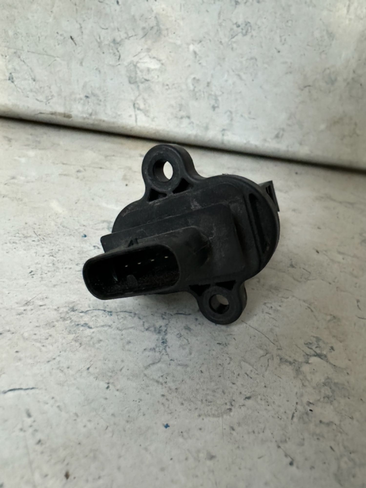 https://ycs.partsauto.market/partsauto-images/thmbs/userImages/a909ba6a315635f66d2dc9265c66c6a4/part/38db41e0-3b29-44e8-b18a-cc97a46eda40_1734608385623.jpg