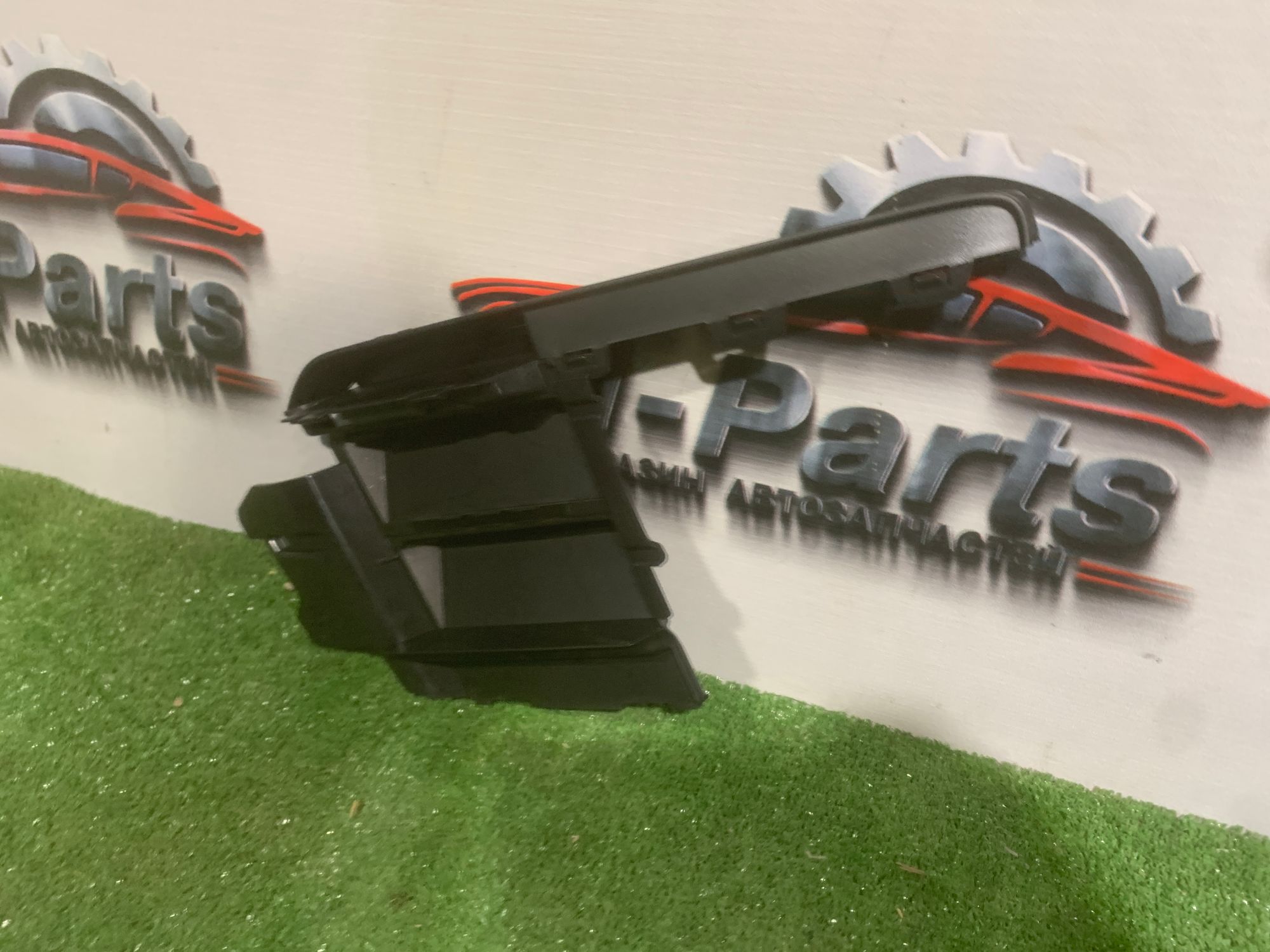 https://ycs.partsauto.market/partsauto-images/thmbs/userImages/ab58d6eee1b96794421408e5b16d421a/part/32a3007d-39a3-447d-910e-3768e0131385_1786616446956.jpg