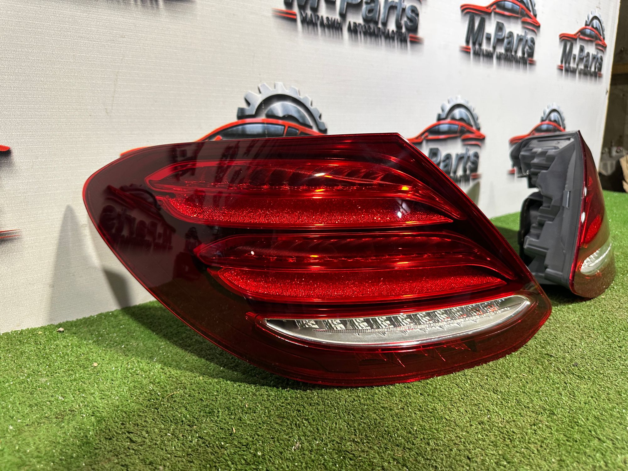 https://ycs.partsauto.market/partsauto-images/thmbs/userImages/ab58d6eee1b96794421408e5b16d421a/part/3f241f8a-0ce2-4424-a7d1-c1559d5d74de_1787049432382.jpg