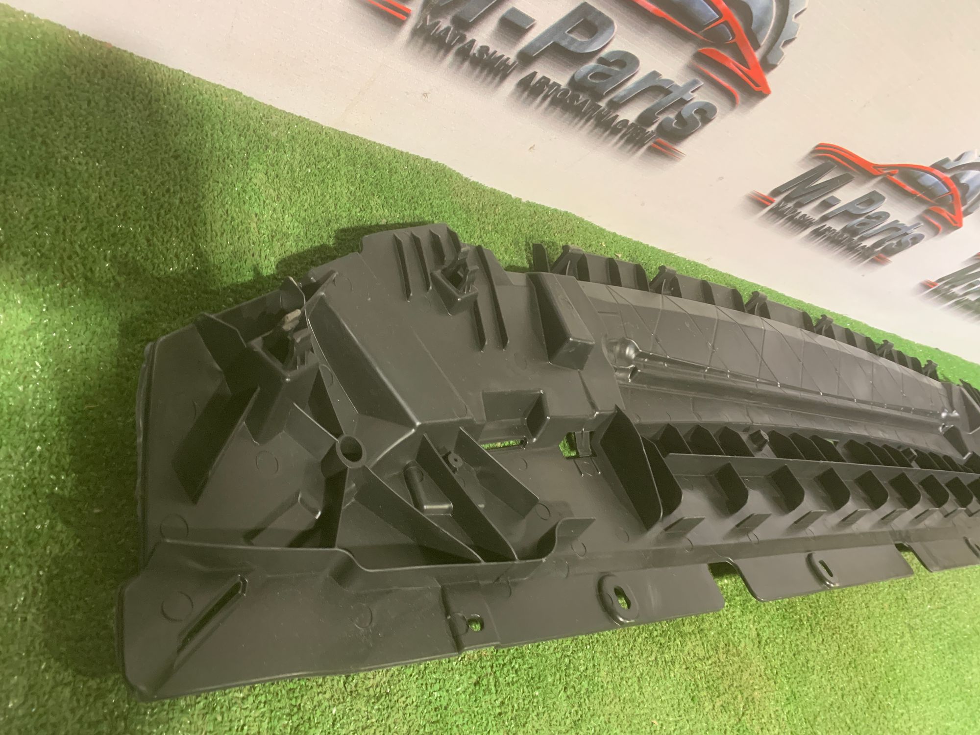 https://ycs.partsauto.market/partsauto-images/thmbs/userImages/ab58d6eee1b96794421408e5b16d421a/part/58f4202f-8ffa-4062-be48-1d01274ae3a5_1786615860429.jpg