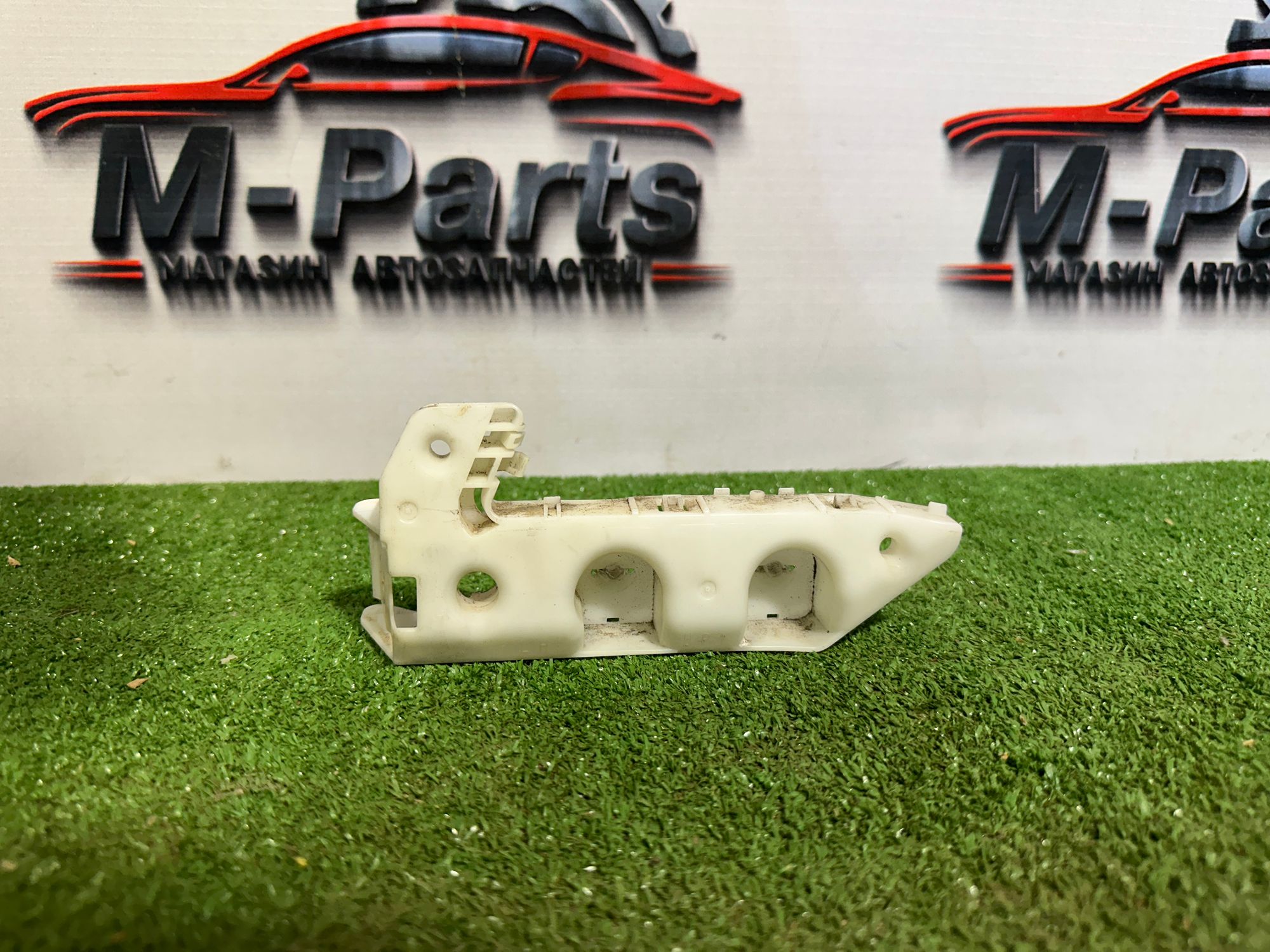 https://ycs.partsauto.market/partsauto-images/thmbs/userImages/ab58d6eee1b96794421408e5b16d421a/part/d0f7584d-97be-4c6a-be49-d6e3d931daeb_1787137734064.jpg