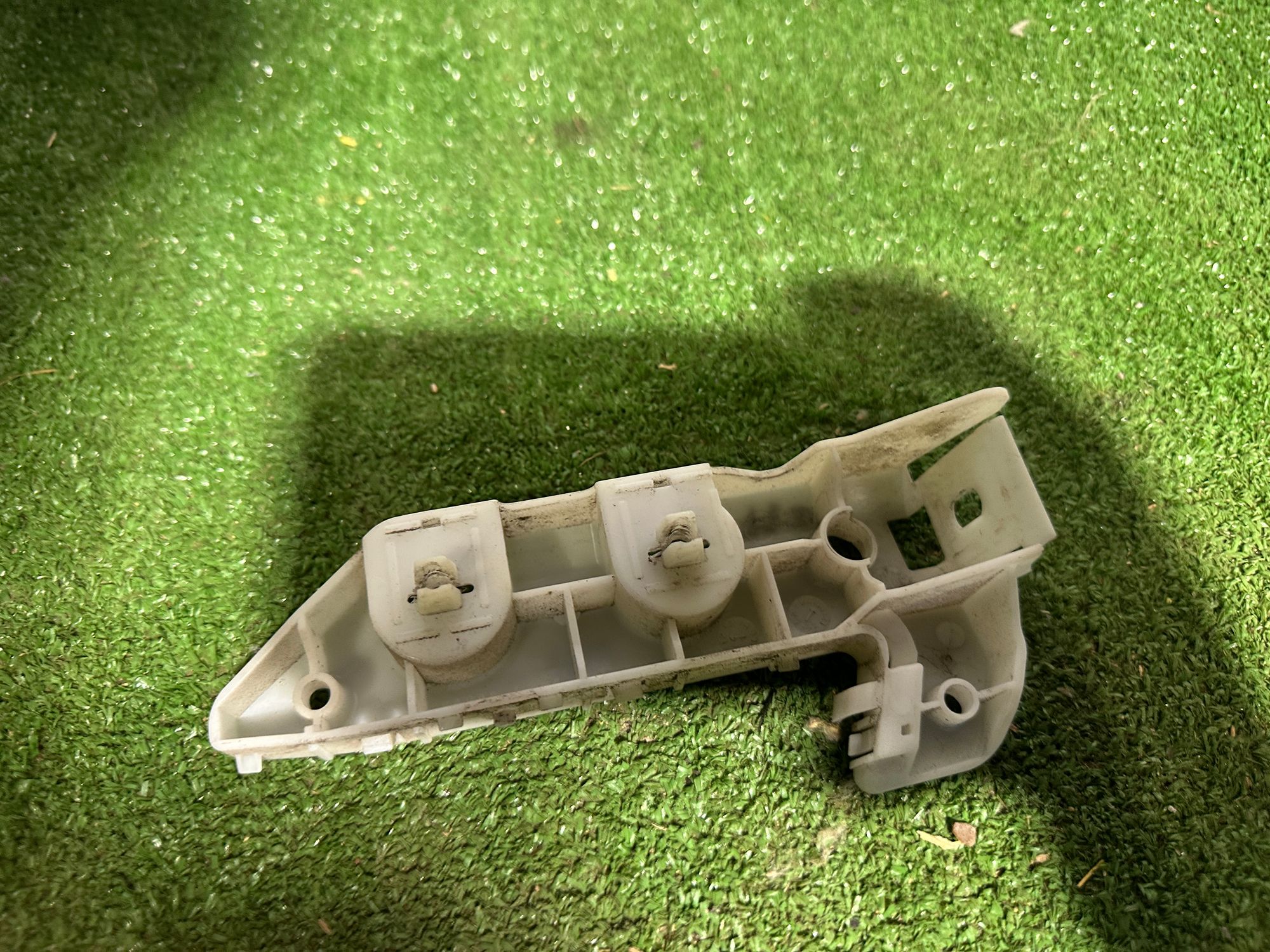 https://ycs.partsauto.market/partsauto-images/thmbs/userImages/ab58d6eee1b96794421408e5b16d421a/part/df4618de-cf7c-418a-87d9-5b2a95405720_1787132938043.jpg