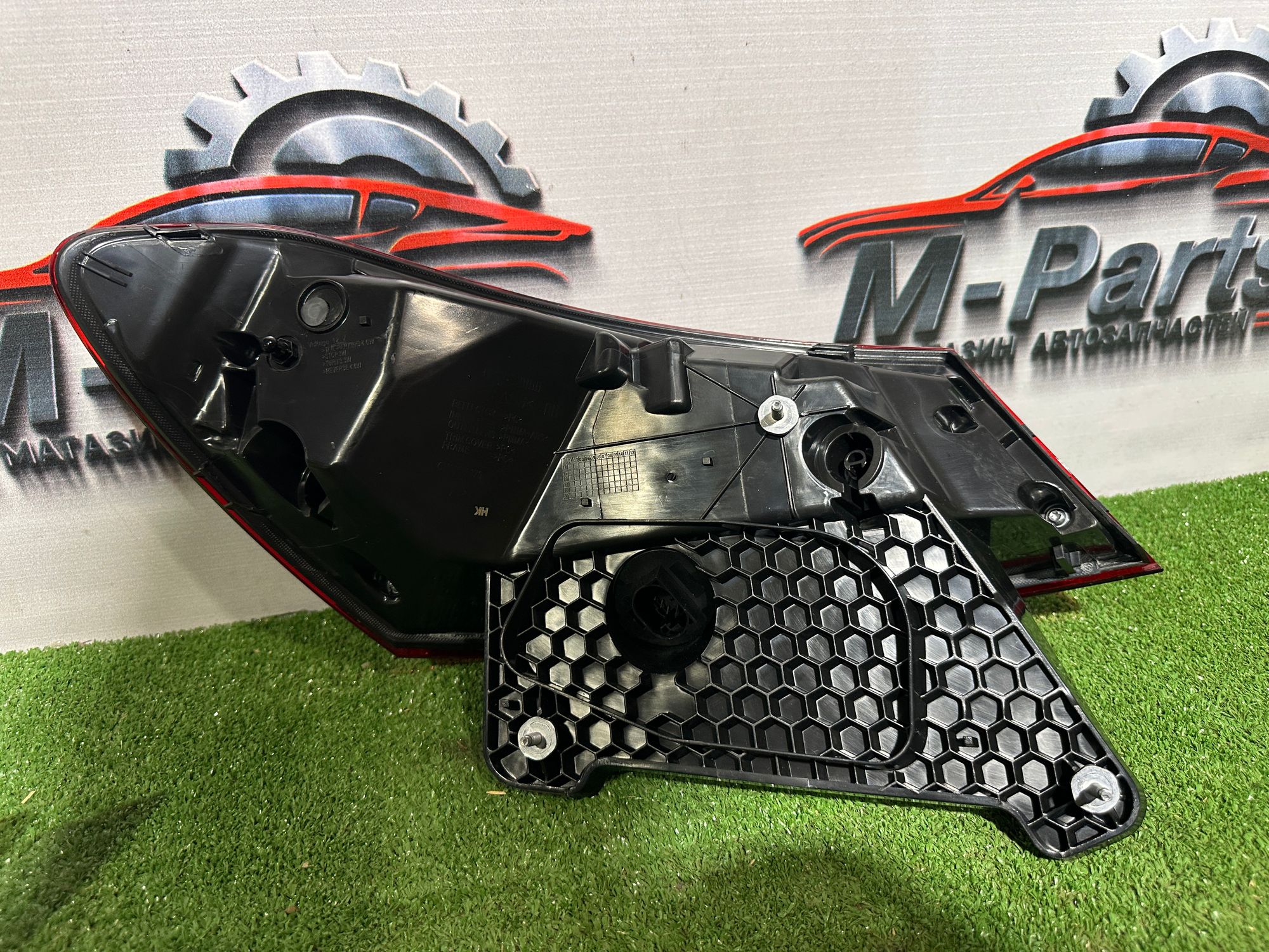 https://ycs.partsauto.market/partsauto-images/thmbs/userImages/ab58d6eee1b96794421408e5b16d421a/part/f5dc767c-0468-4b55-96d6-f8029be33535_1787050229341.jpg