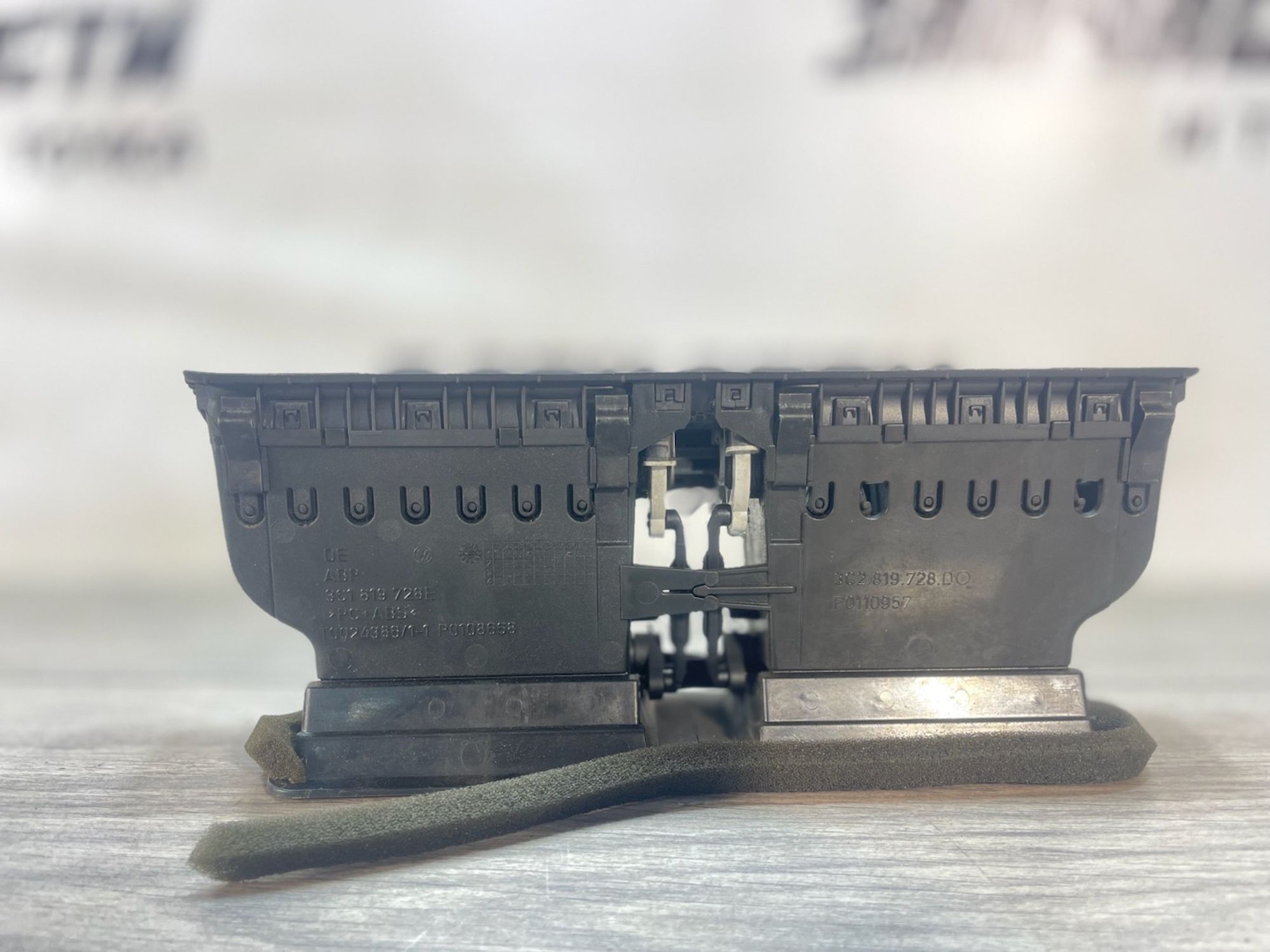 https://ycs.partsauto.market/partsauto-images/thmbs/userImages/afb38d96ab8c9795ecac00e406b21163/part/1e844d07-090a-4fc4-b3a3-be0191953067_1749740267649.jpg