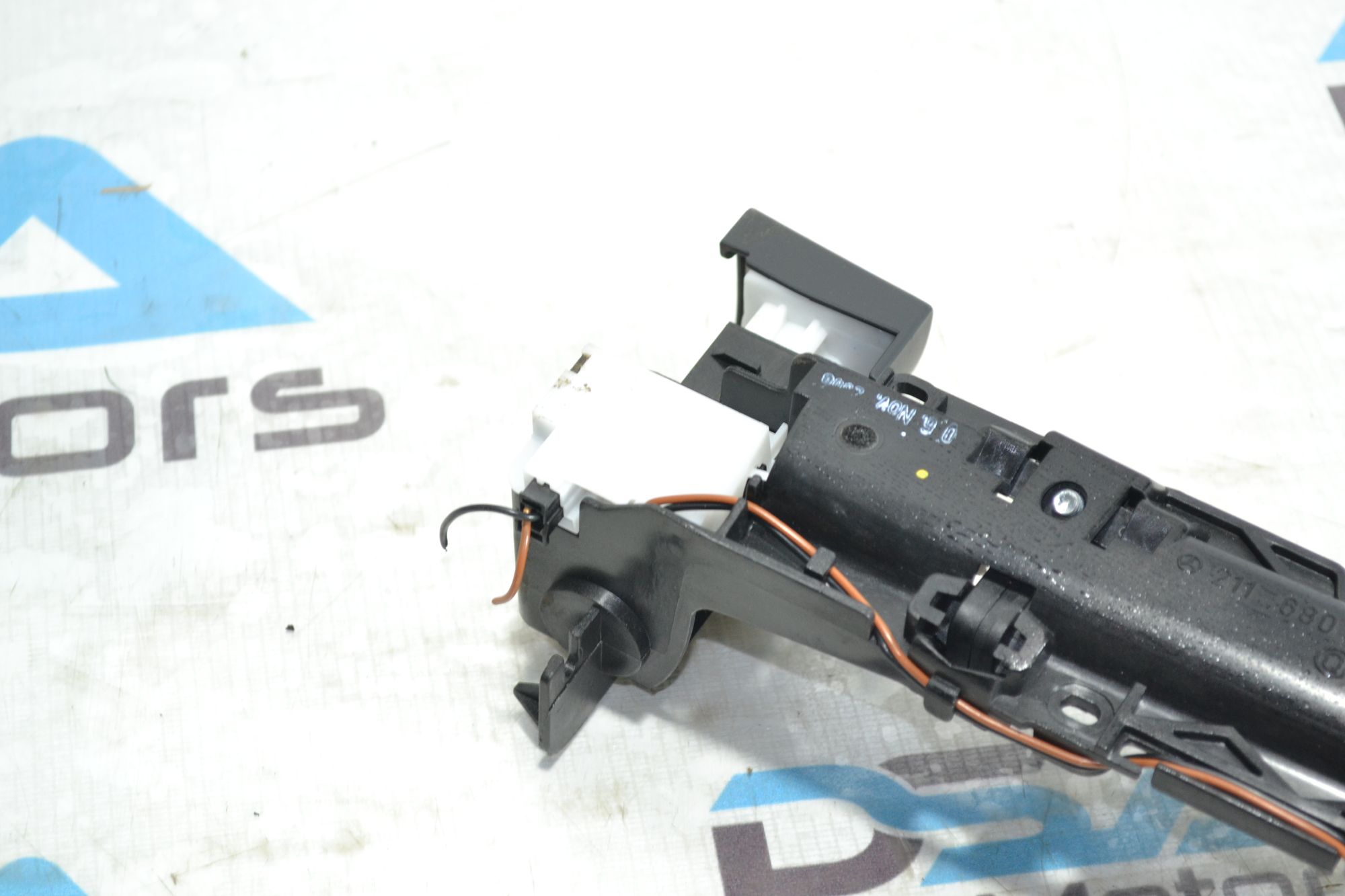https://ycs.partsauto.market/partsauto-images/thmbs/userImages/b7628e092085f1f91467af1afb6e7630/part/001078ac-4c19-42cf-8d65-c333cb6bede6_1780489782721.jpg