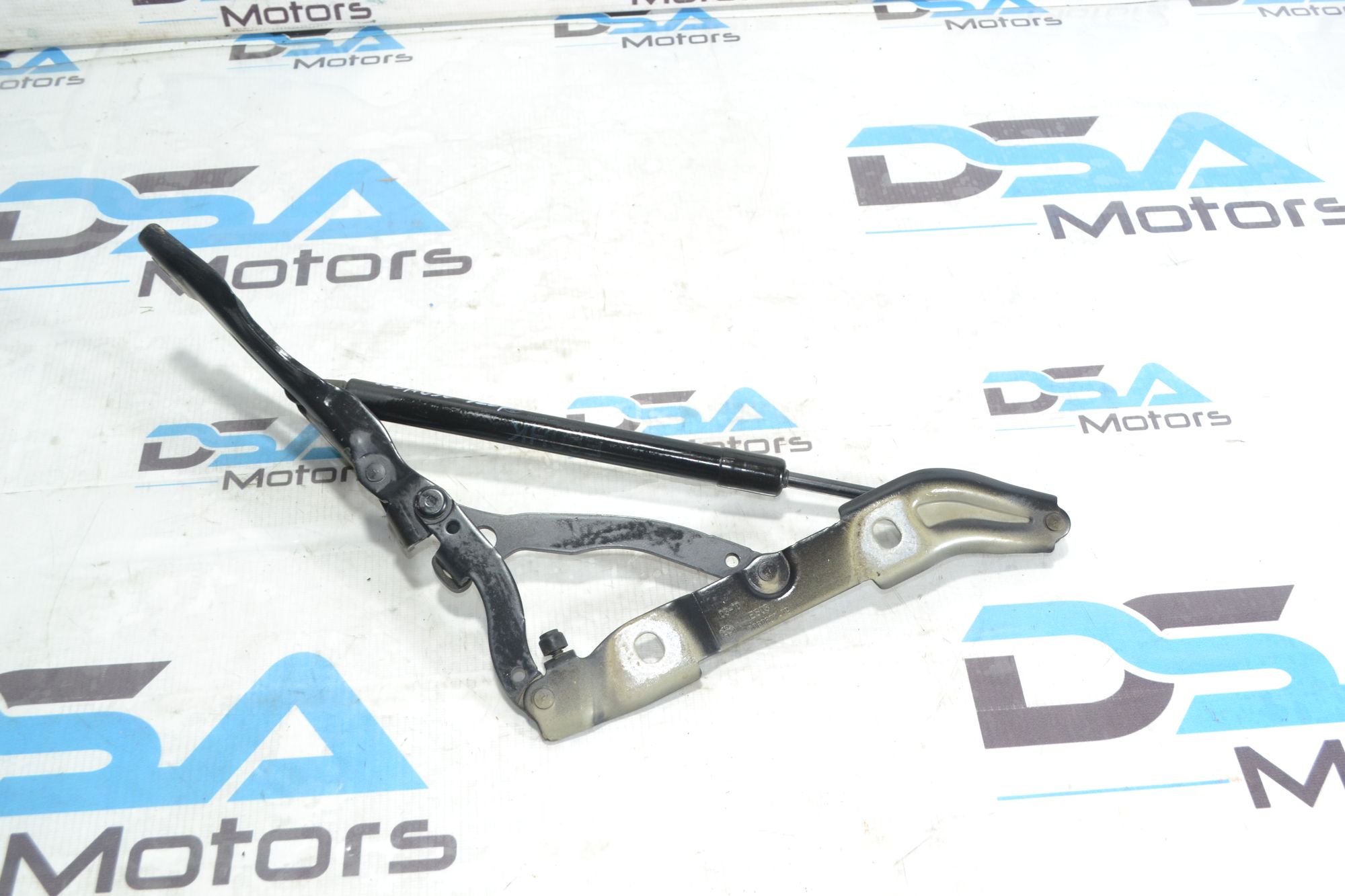 https://ycs.partsauto.market/partsauto-images/thmbs/userImages/b7628e092085f1f91467af1afb6e7630/part/004471fc-5f99-4fef-bdf2-c7bc6824aa3e_1781171183632.jpg