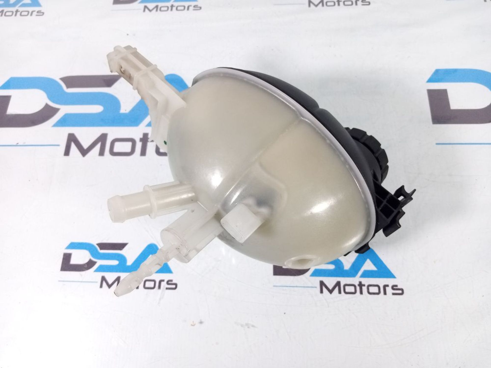 https://ycs.partsauto.market/partsauto-images/thmbs/userImages/b7628e092085f1f91467af1afb6e7630/part/0046bac3-0a0f-4930-bbad-0c7532645851_1726683432527.jpg
