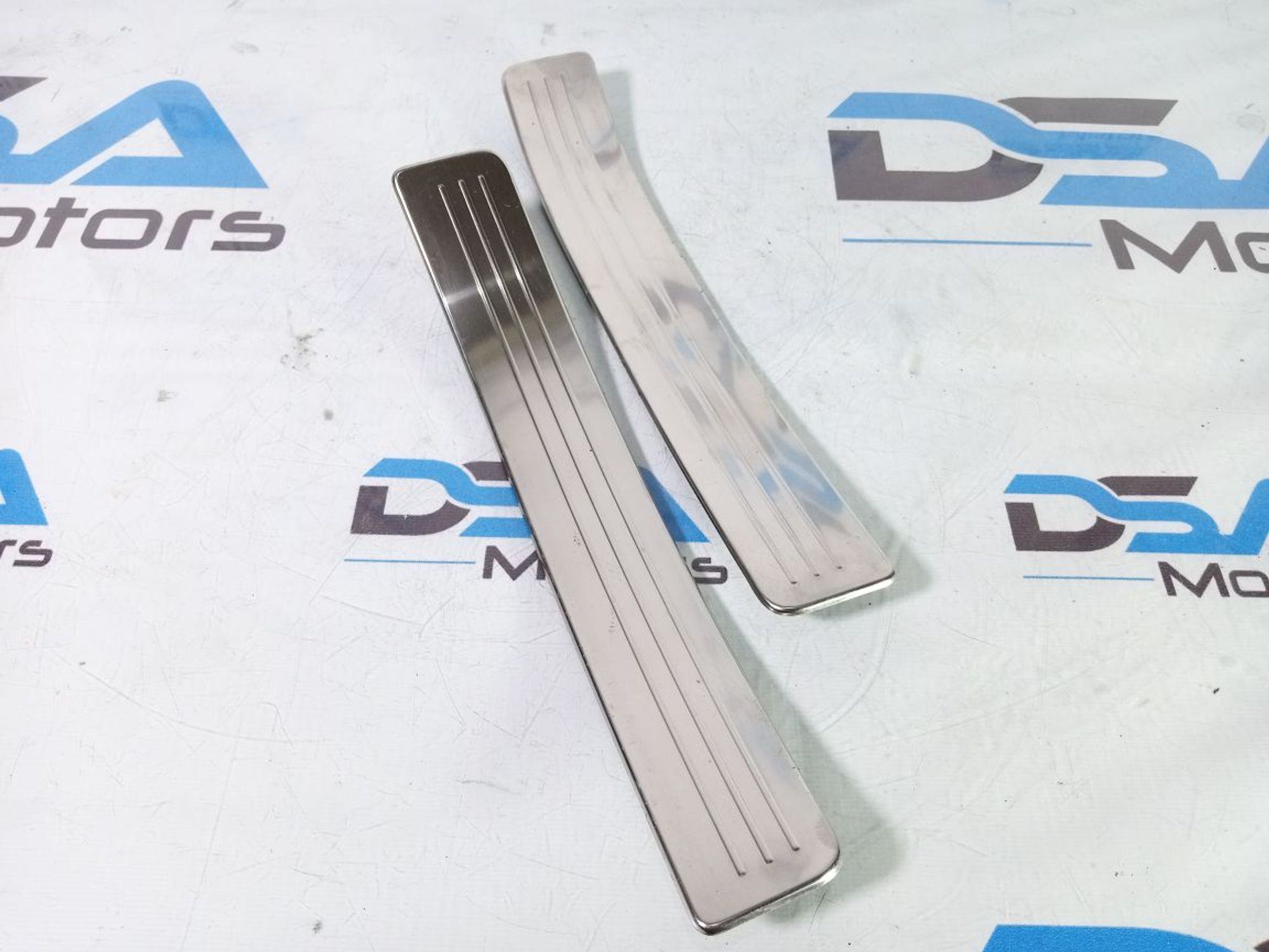 https://ycs.partsauto.market/partsauto-images/thmbs/userImages/b7628e092085f1f91467af1afb6e7630/part/00dc48ba-a094-4429-a114-03c127c9dd7f_1735287934321.jpg
