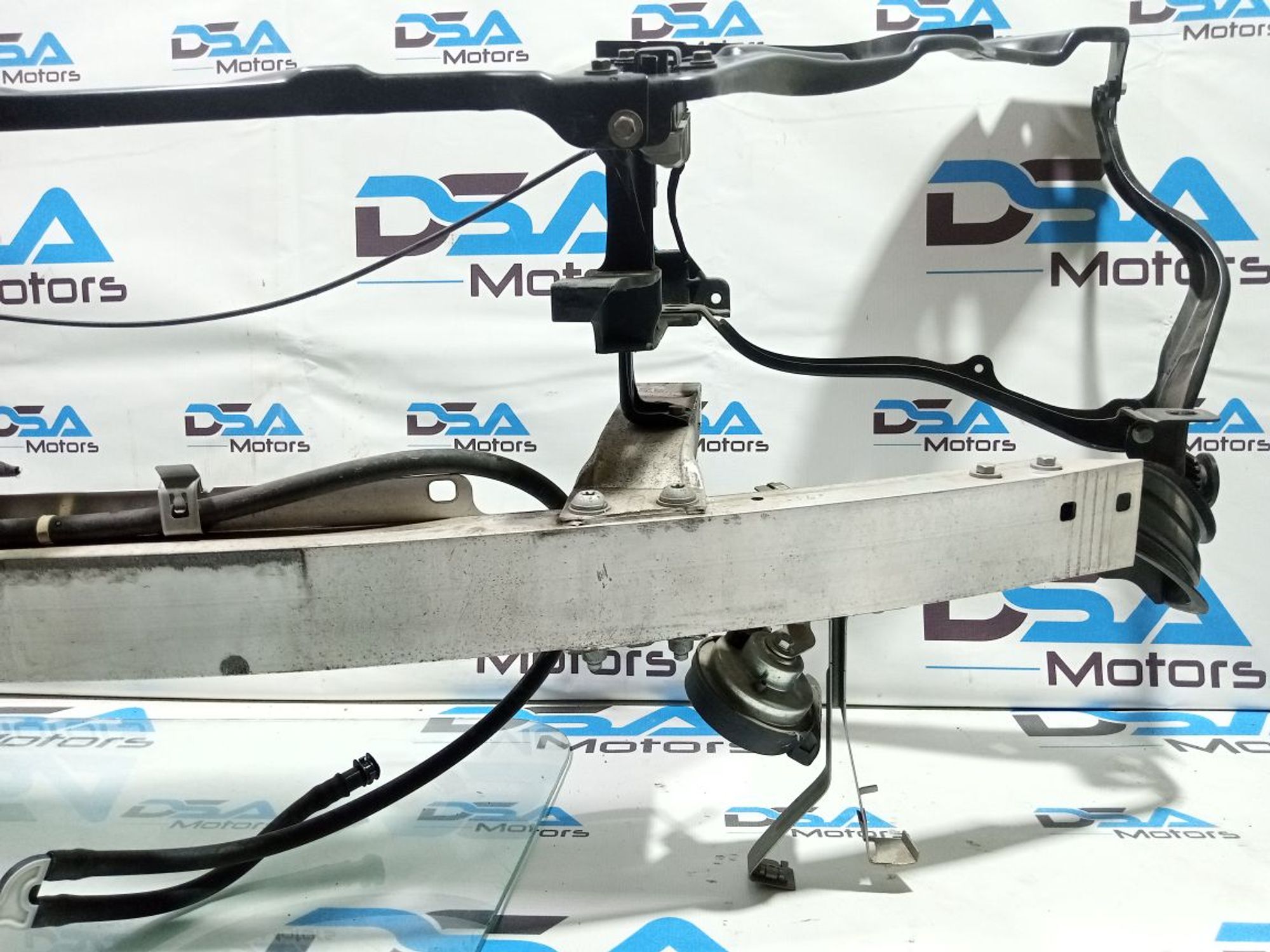 https://ycs.partsauto.market/partsauto-images/thmbs/userImages/b7628e092085f1f91467af1afb6e7630/part/0106b795-39bc-4bfb-a7f9-1dd803c9fe0a_1748353459007.jpg