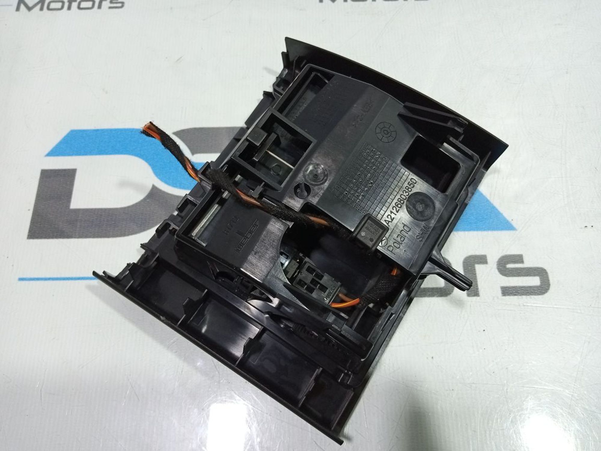 https://ycs.partsauto.market/partsauto-images/thmbs/userImages/b7628e092085f1f91467af1afb6e7630/part/01abd935-308a-4d36-b621-9333c1bb71fe_1748161653580.jpg