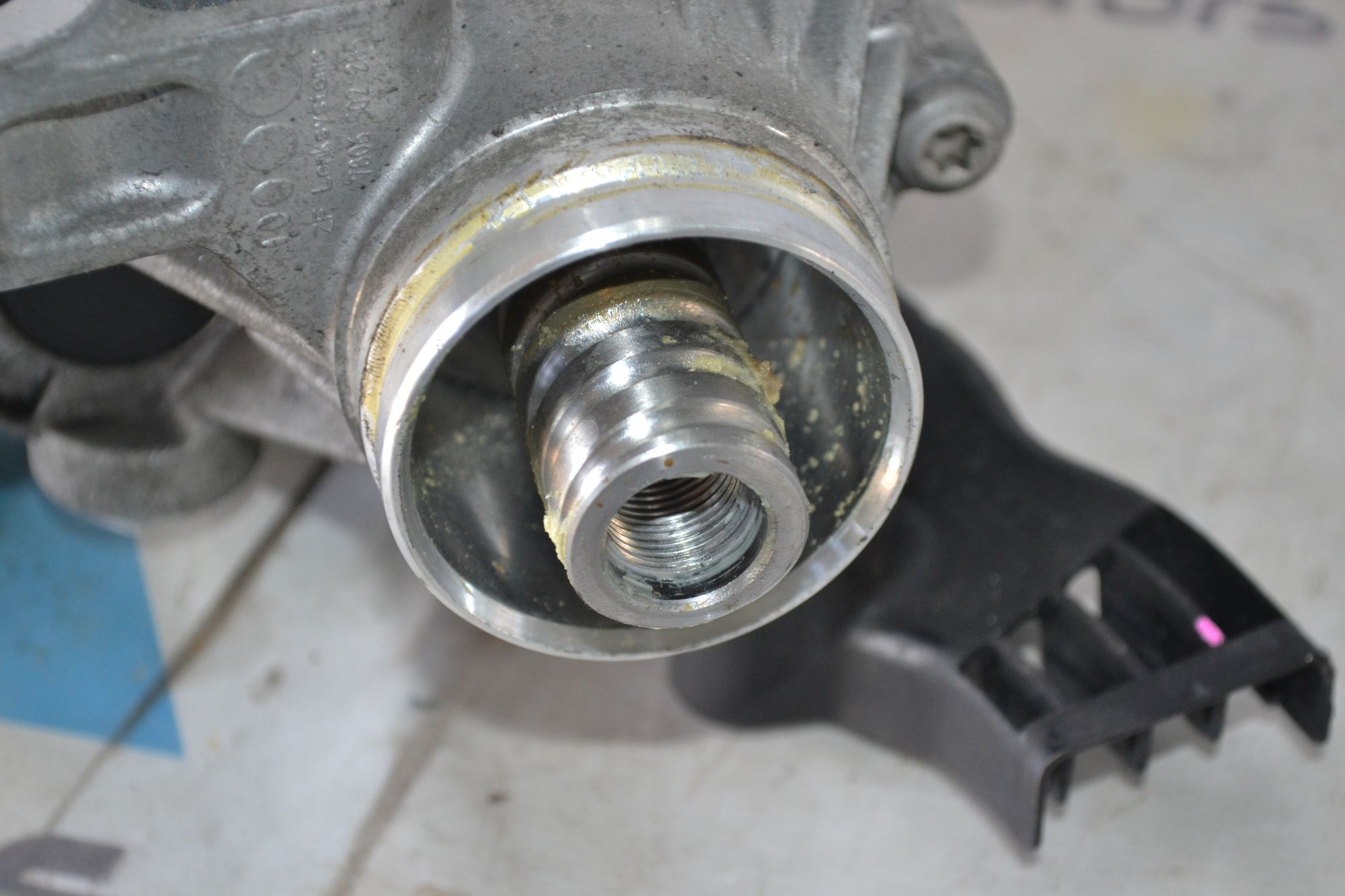 https://ycs.partsauto.market/partsauto-images/thmbs/userImages/b7628e092085f1f91467af1afb6e7630/part/021f0845-1ffe-44aa-a85f-e554052ca792_1785501466125.jpg