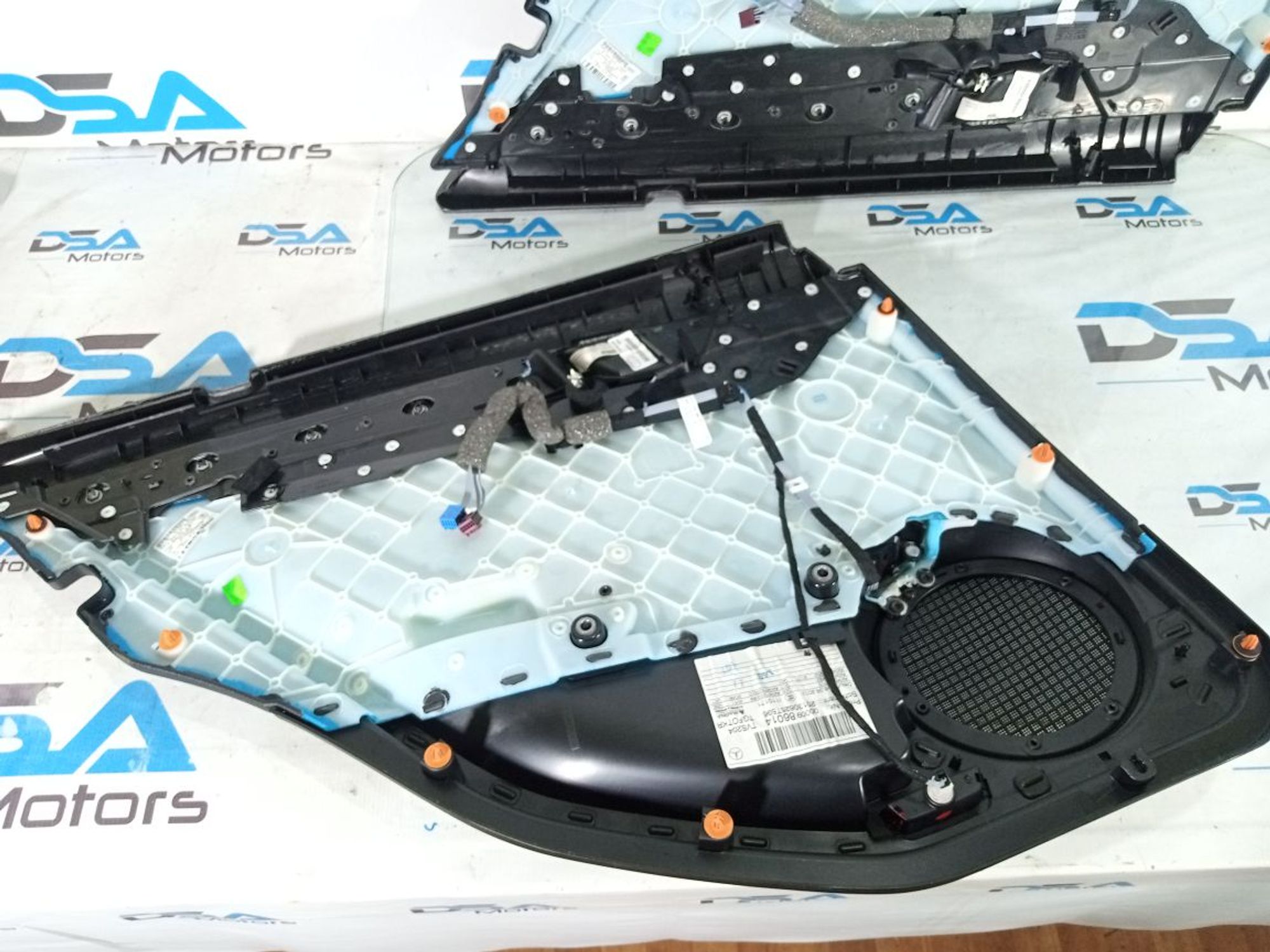 https://ycs.partsauto.market/partsauto-images/thmbs/userImages/b7628e092085f1f91467af1afb6e7630/part/0245dc6a-520c-4919-8621-b074bd51b4e9_1734535096557.jpg