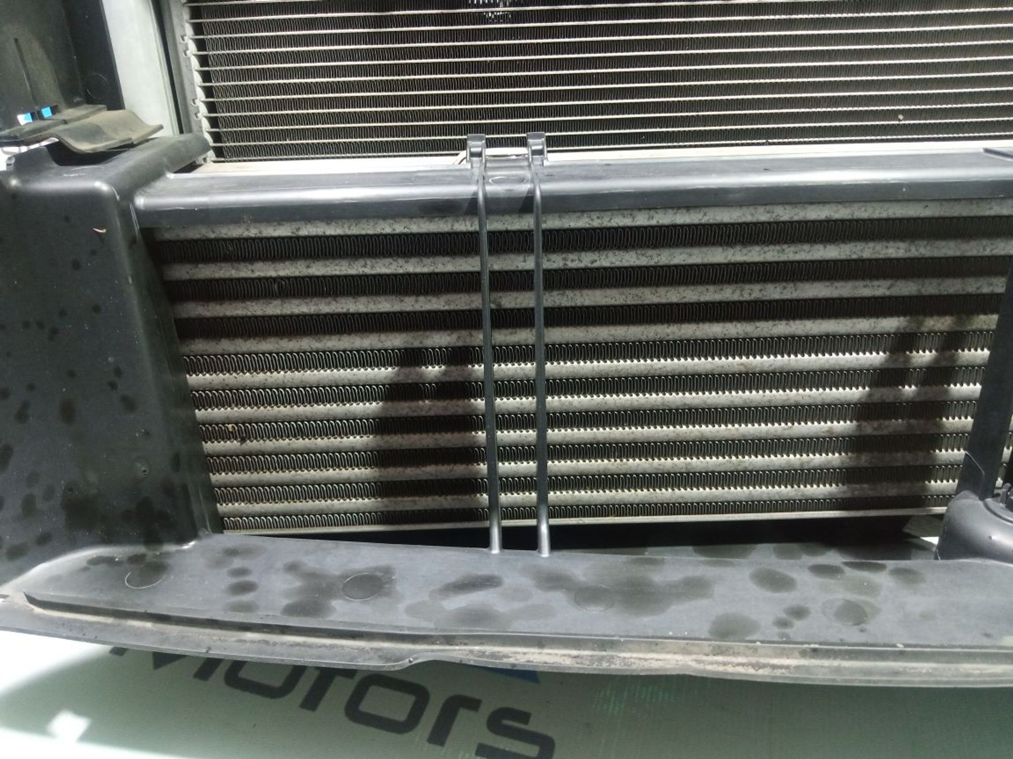 https://ycs.partsauto.market/partsauto-images/thmbs/userImages/b7628e092085f1f91467af1afb6e7630/part/0261e372-7e68-4e26-82a0-0774236ad228_1747897656347.jpg