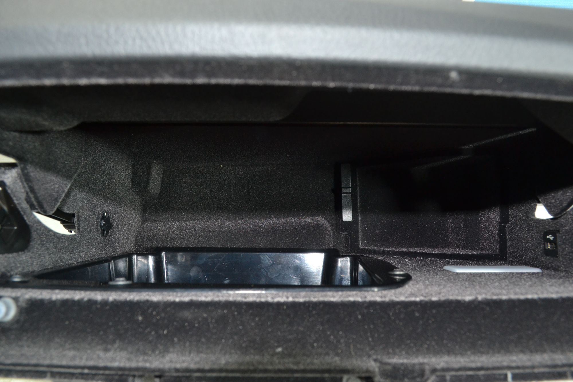 https://ycs.partsauto.market/partsauto-images/thmbs/userImages/b7628e092085f1f91467af1afb6e7630/part/031be79d-4473-4add-bbaa-4529316e3452_1781160209853.jpg