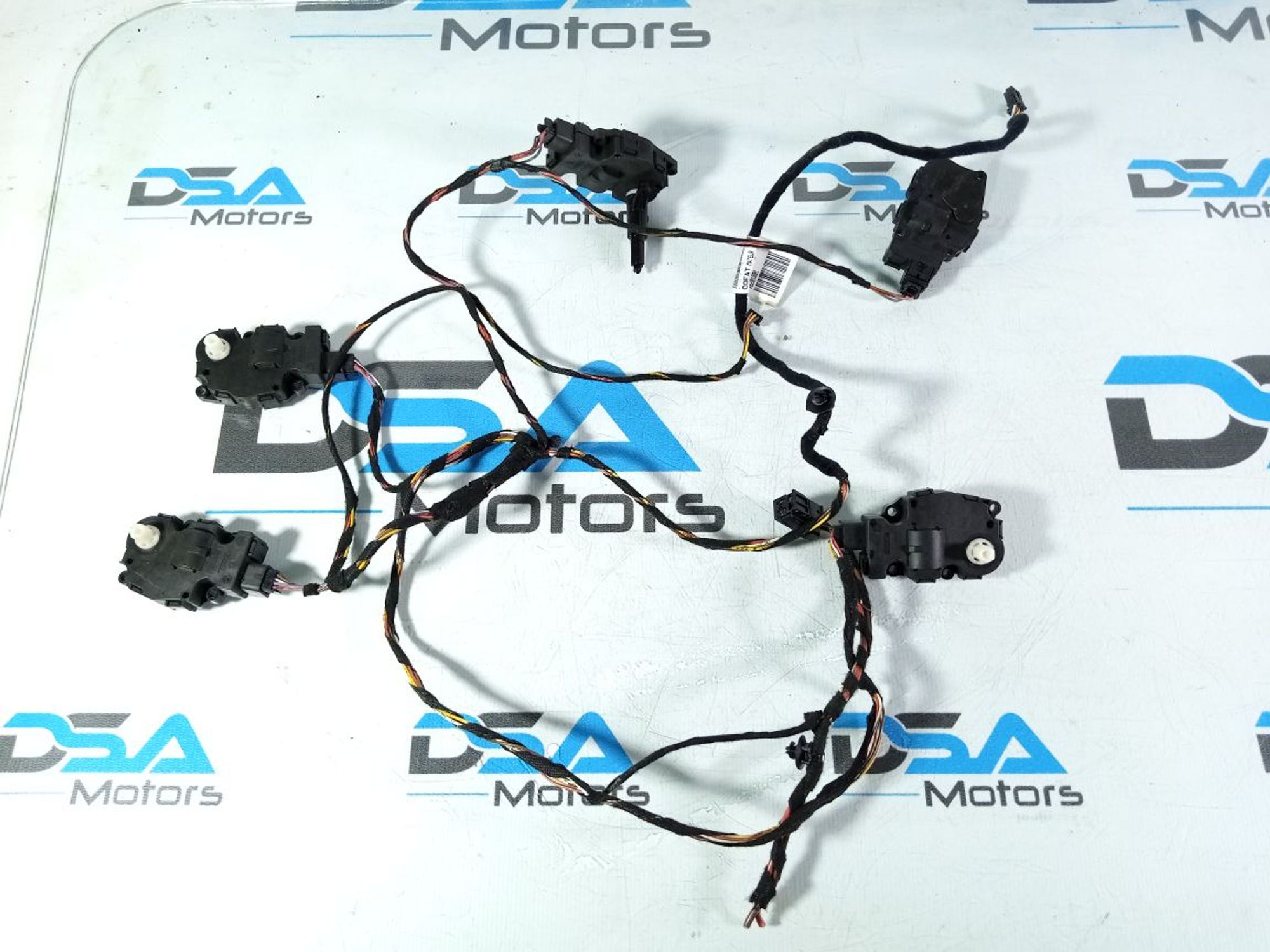 https://ycs.partsauto.market/partsauto-images/thmbs/userImages/b7628e092085f1f91467af1afb6e7630/part/03528fc1-d3e4-47ef-87a0-81544ea9400a_1747024234523.jpg