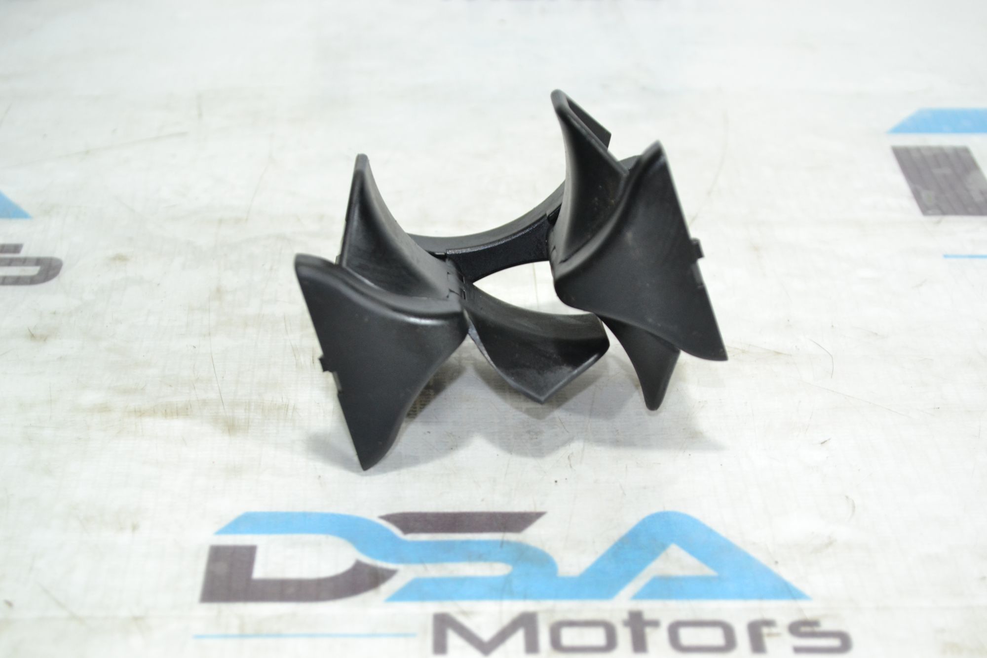 https://ycs.partsauto.market/partsauto-images/thmbs/userImages/b7628e092085f1f91467af1afb6e7630/part/039260d4-f5ff-4edf-90e5-51a74db1ddba_1780664020313.jpg