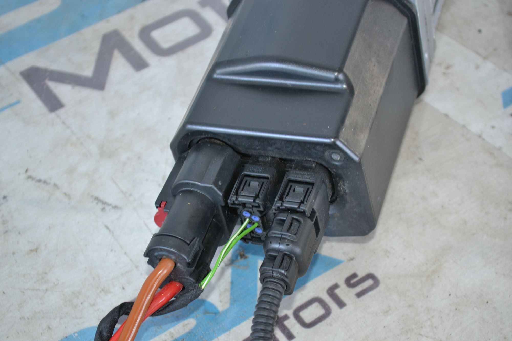 https://ycs.partsauto.market/partsauto-images/thmbs/userImages/b7628e092085f1f91467af1afb6e7630/part/03e24f98-7c6a-44f1-b63b-3acd7baee3f7_1785494901279.jpg