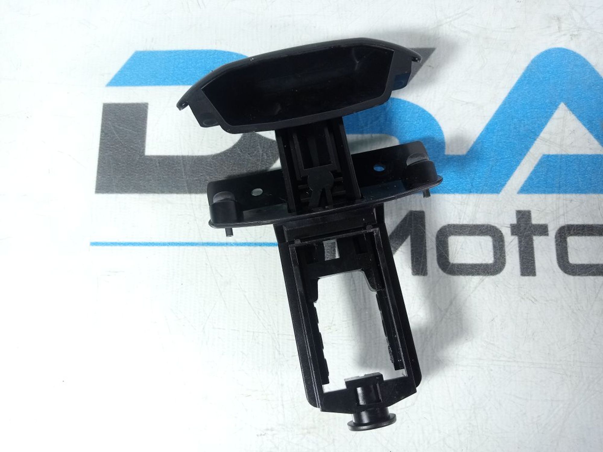 https://ycs.partsauto.market/partsauto-images/thmbs/userImages/b7628e092085f1f91467af1afb6e7630/part/042b16d8-cb43-4738-b6cc-b34bd75a89ea_1744288501226.jpg