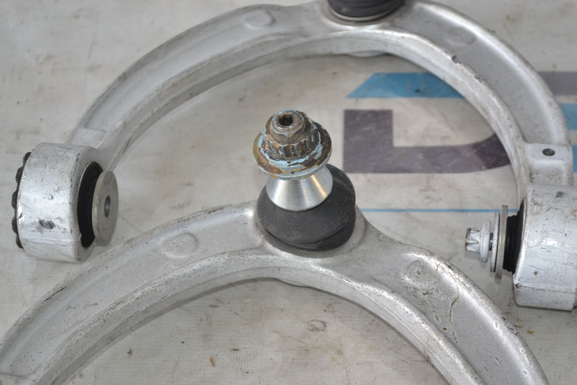 https://ycs.partsauto.market/partsauto-images/thmbs/userImages/b7628e092085f1f91467af1afb6e7630/part/04ade7e6-8524-4847-afa2-1cf8e1d99cac_1785421626984.jpg