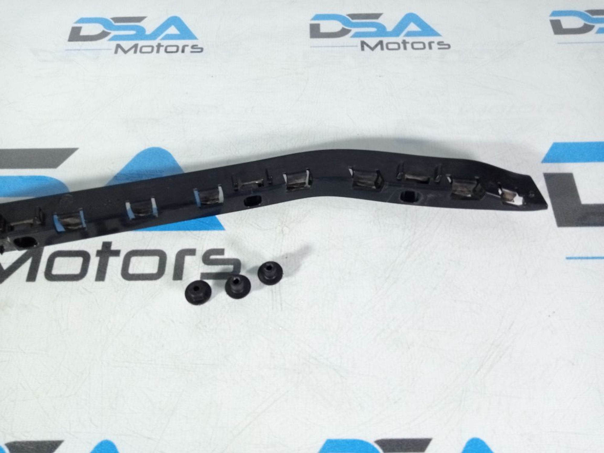 https://ycs.partsauto.market/partsauto-images/thmbs/userImages/b7628e092085f1f91467af1afb6e7630/part/04e5ed69-e57d-48c3-96cf-6573df7b4ca7_1747212386843.jpg