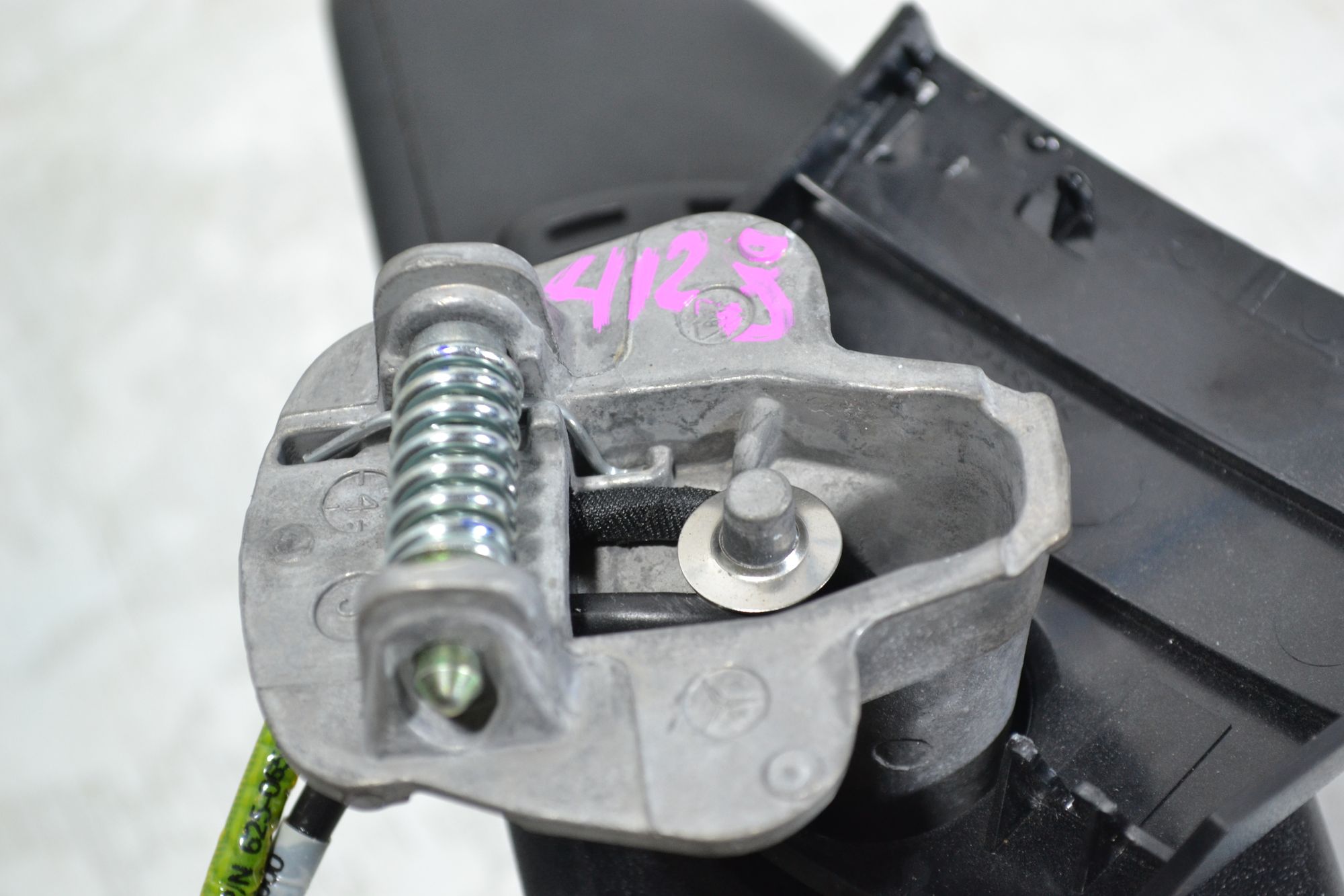 https://ycs.partsauto.market/partsauto-images/thmbs/userImages/b7628e092085f1f91467af1afb6e7630/part/050c8273-d4e2-43f2-a639-70f47d6cf19f_1779429518978.jpg